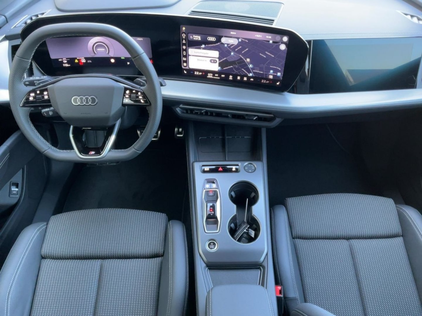 Bild über Audi Q4 Sportback e-tron e-tron performance 210 kW - für weitere Informationen kontaktieren Sie den Audi Partner