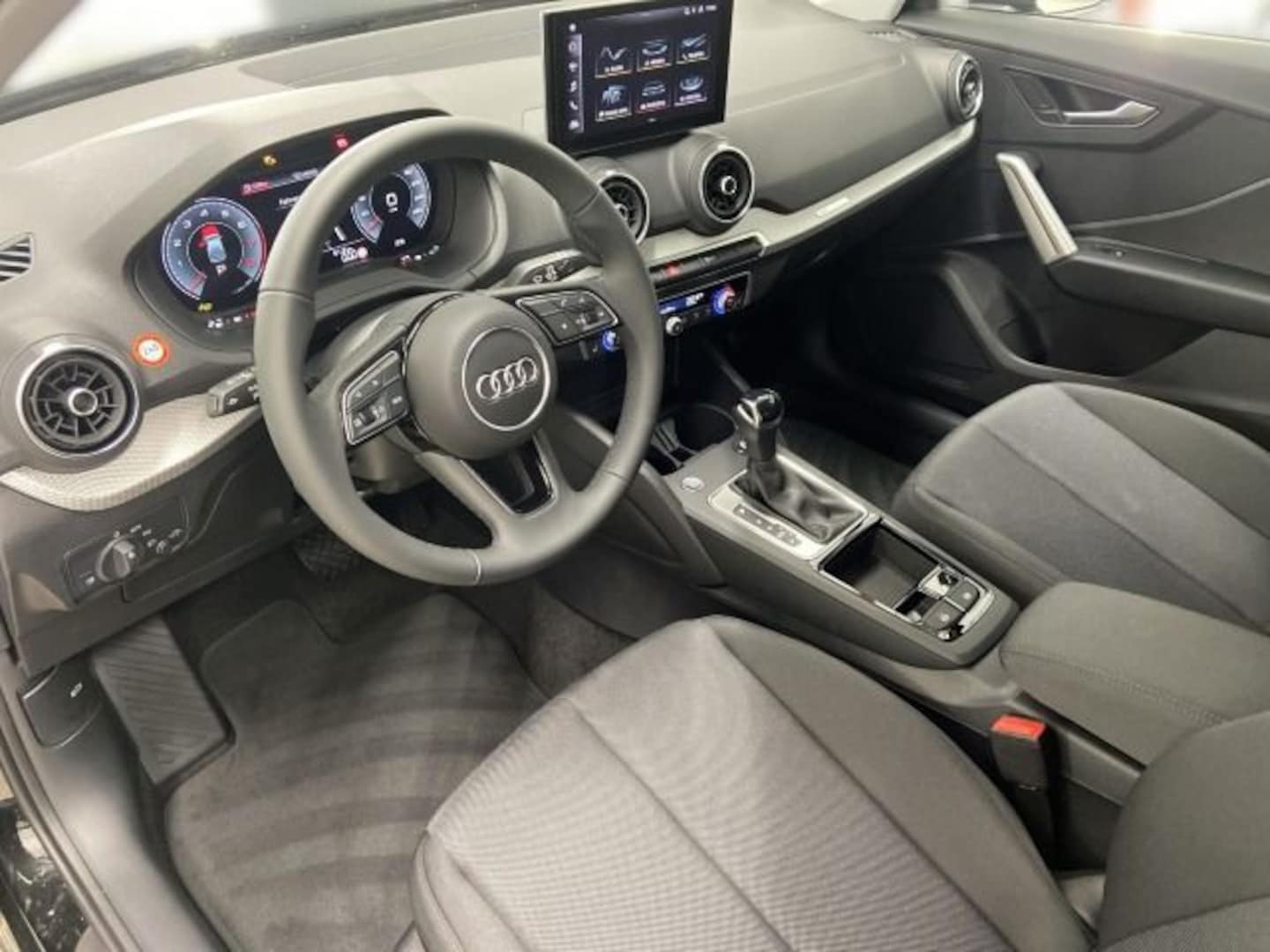 Bild über Audi Q2 advanced 35 TFSI S tronic - für weitere Informationen kontaktieren Sie den Audi Partner