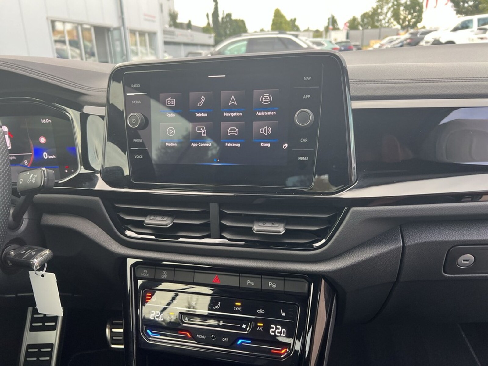 Volkswagen T-Roc Cabriolet – Bild 12