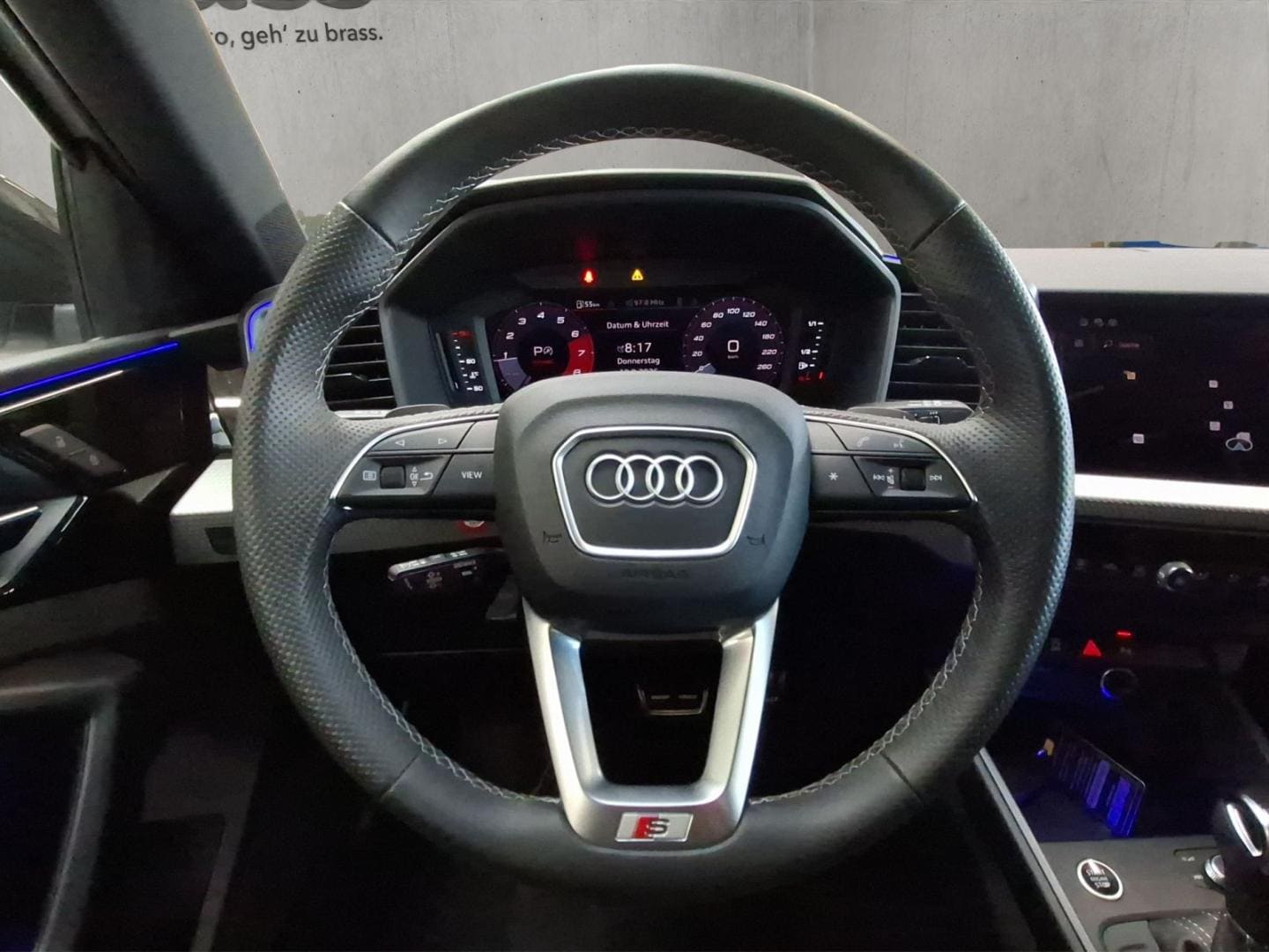 Bild über Audi A1 Sportback S line 40 TFSI S tronic - für weitere Informationen kontaktieren Sie den Audi Partner