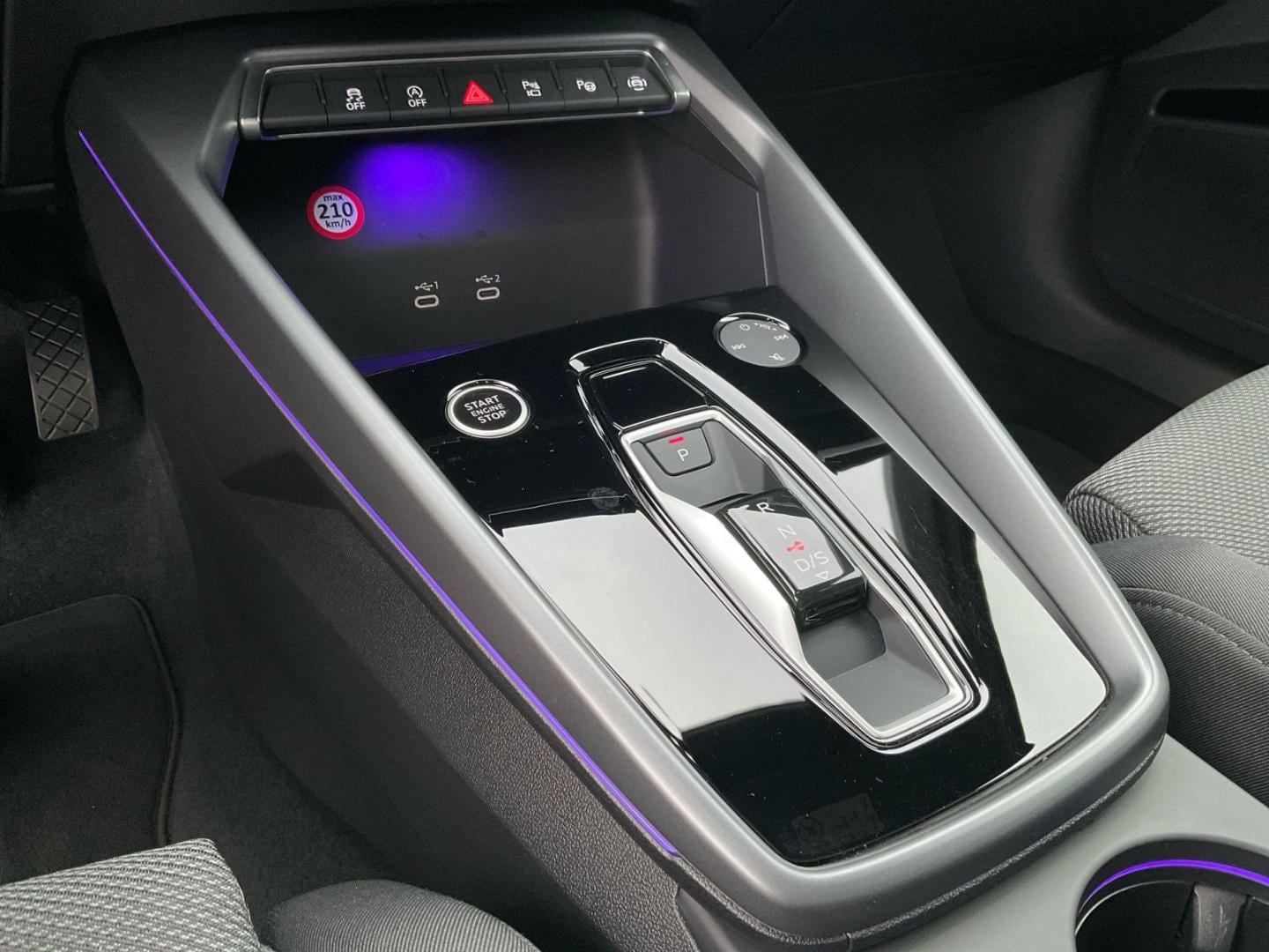 Bild über Audi A3 allstreet 35 TDI S tronic - für weitere Informationen kontaktieren Sie den Audi Partner