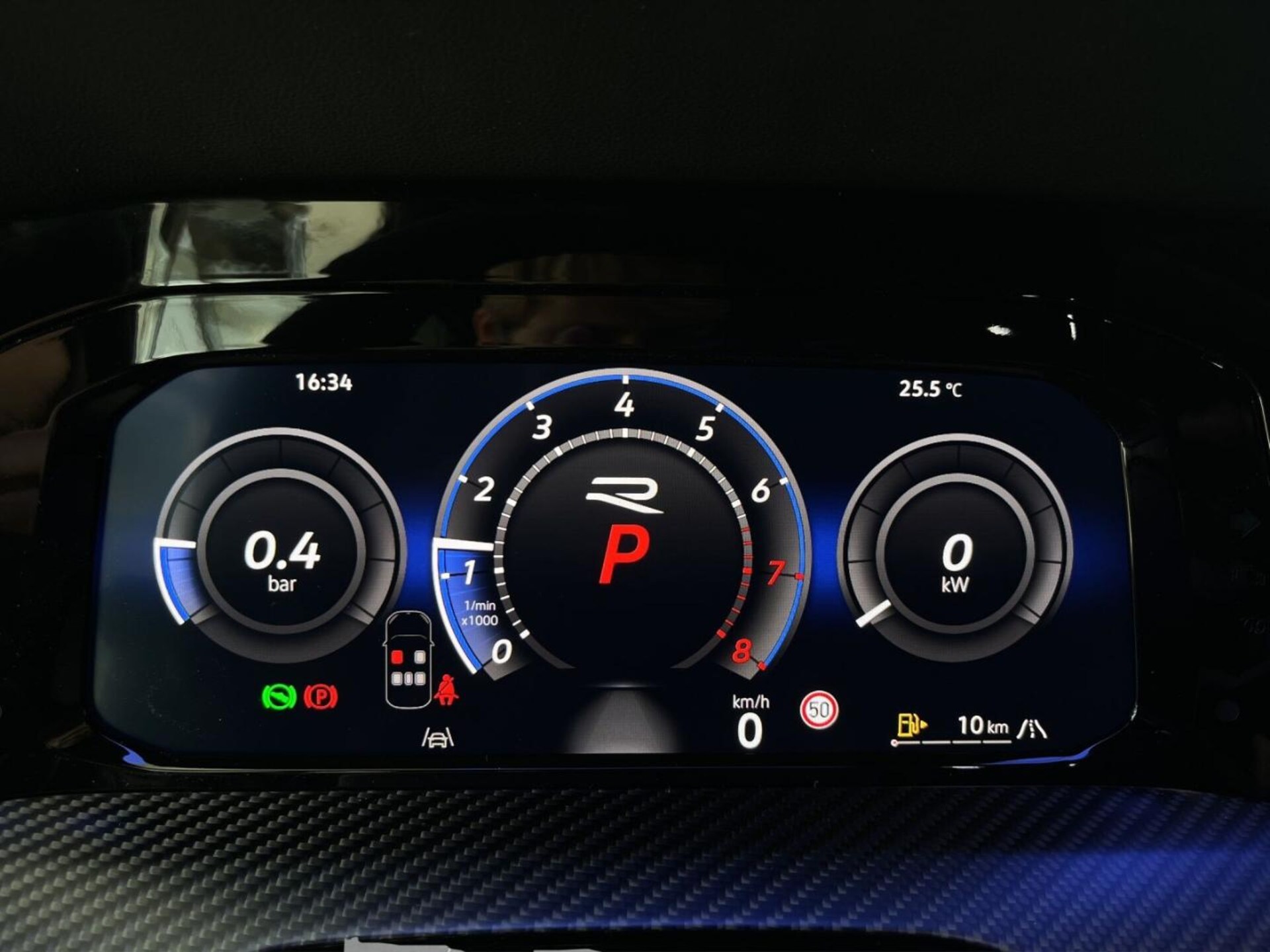 Volkswagen Golf Variant R