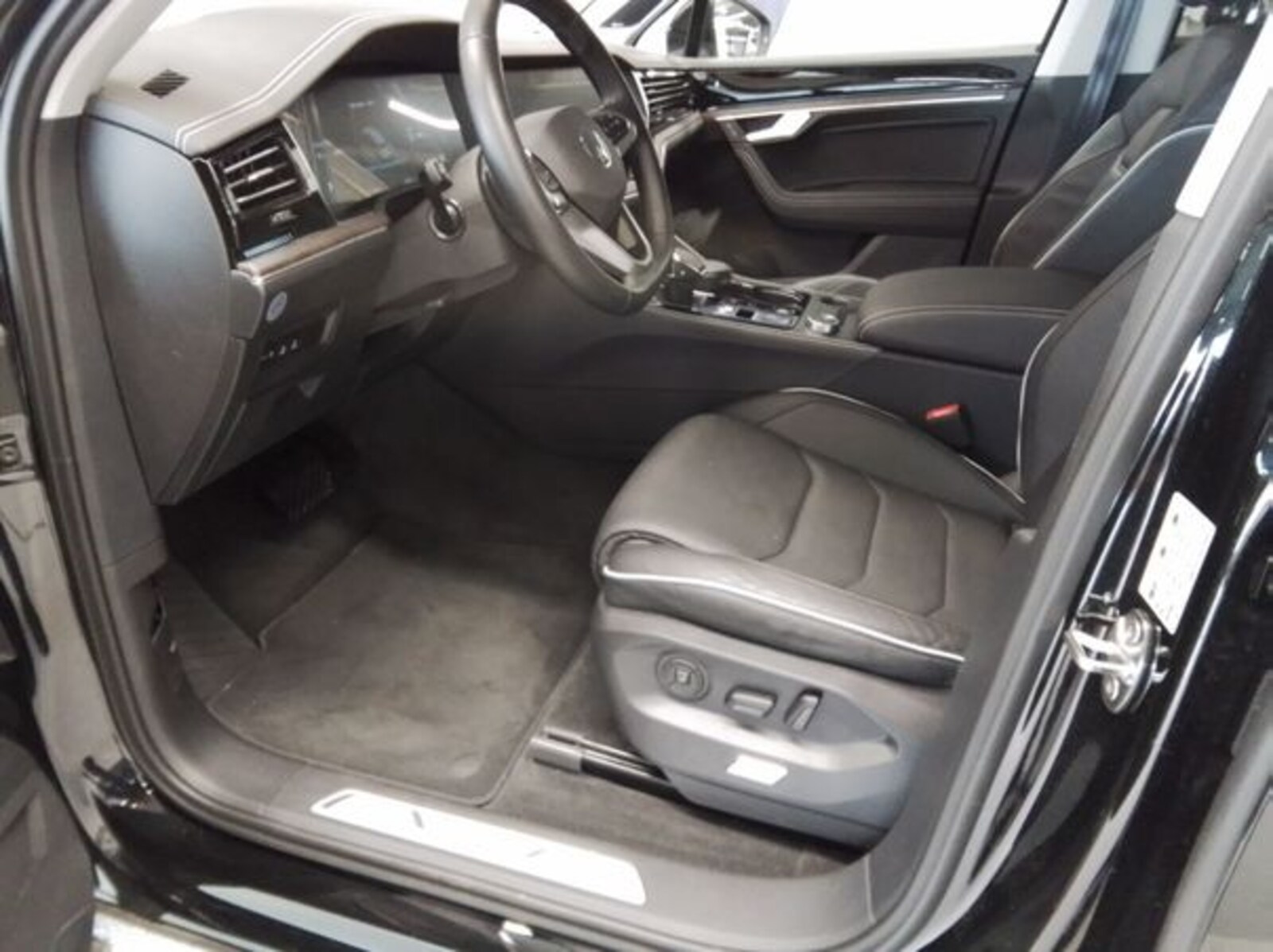 Volkswagen Touareg – Bild 4