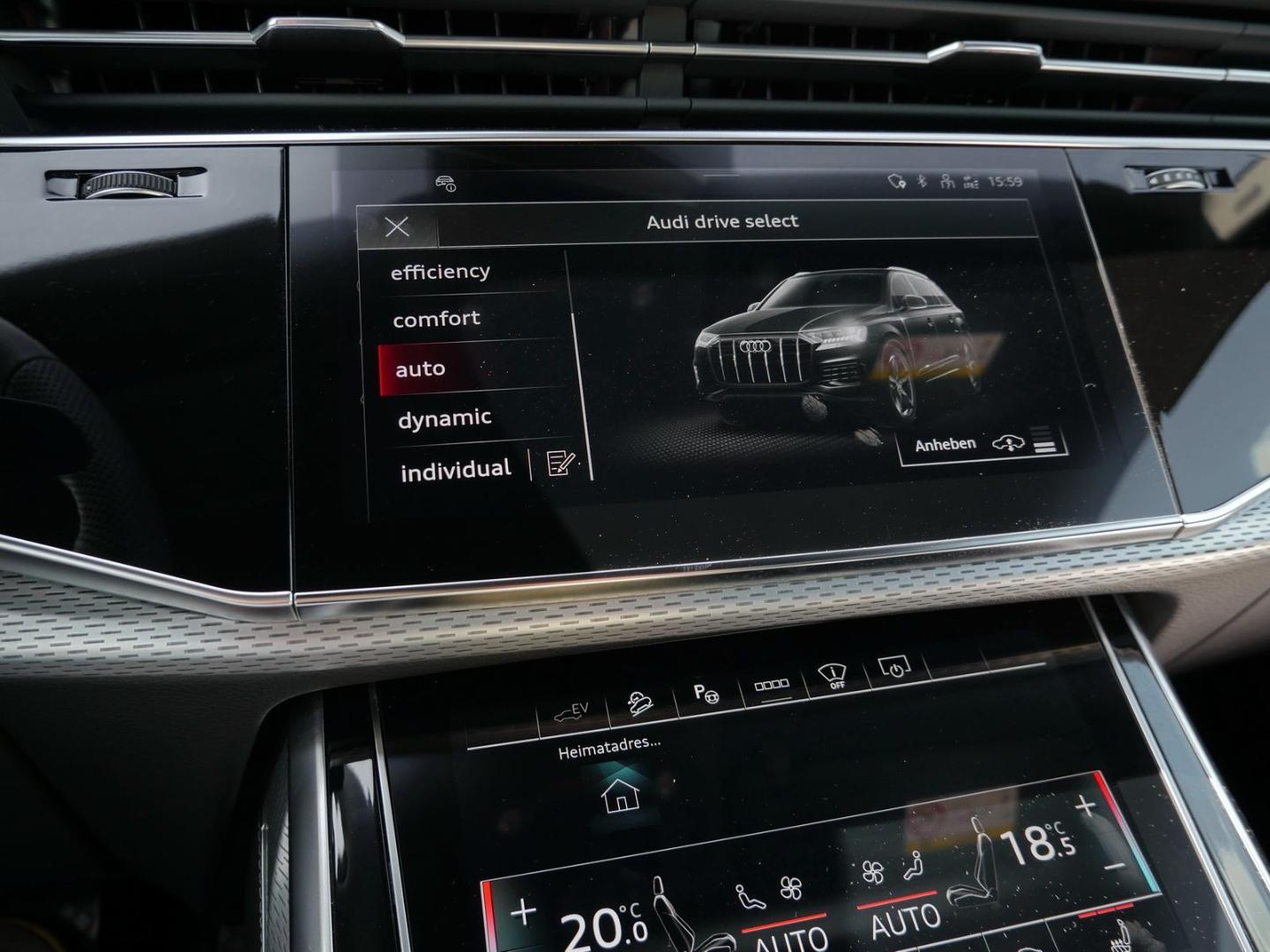 Image about Audi Q7 SUV TFSI e S line 55 TFSI e quattro tiptronic