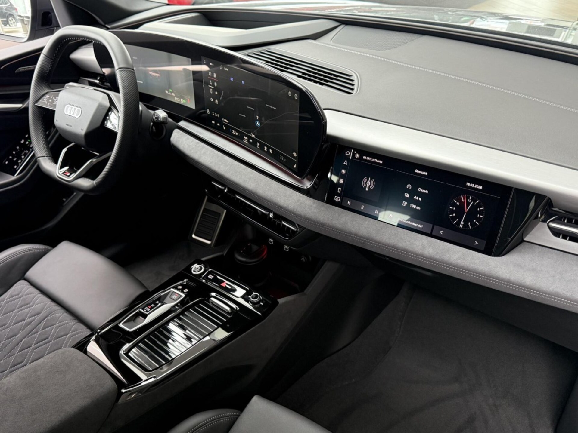 Audi Q6 SUV e-tron