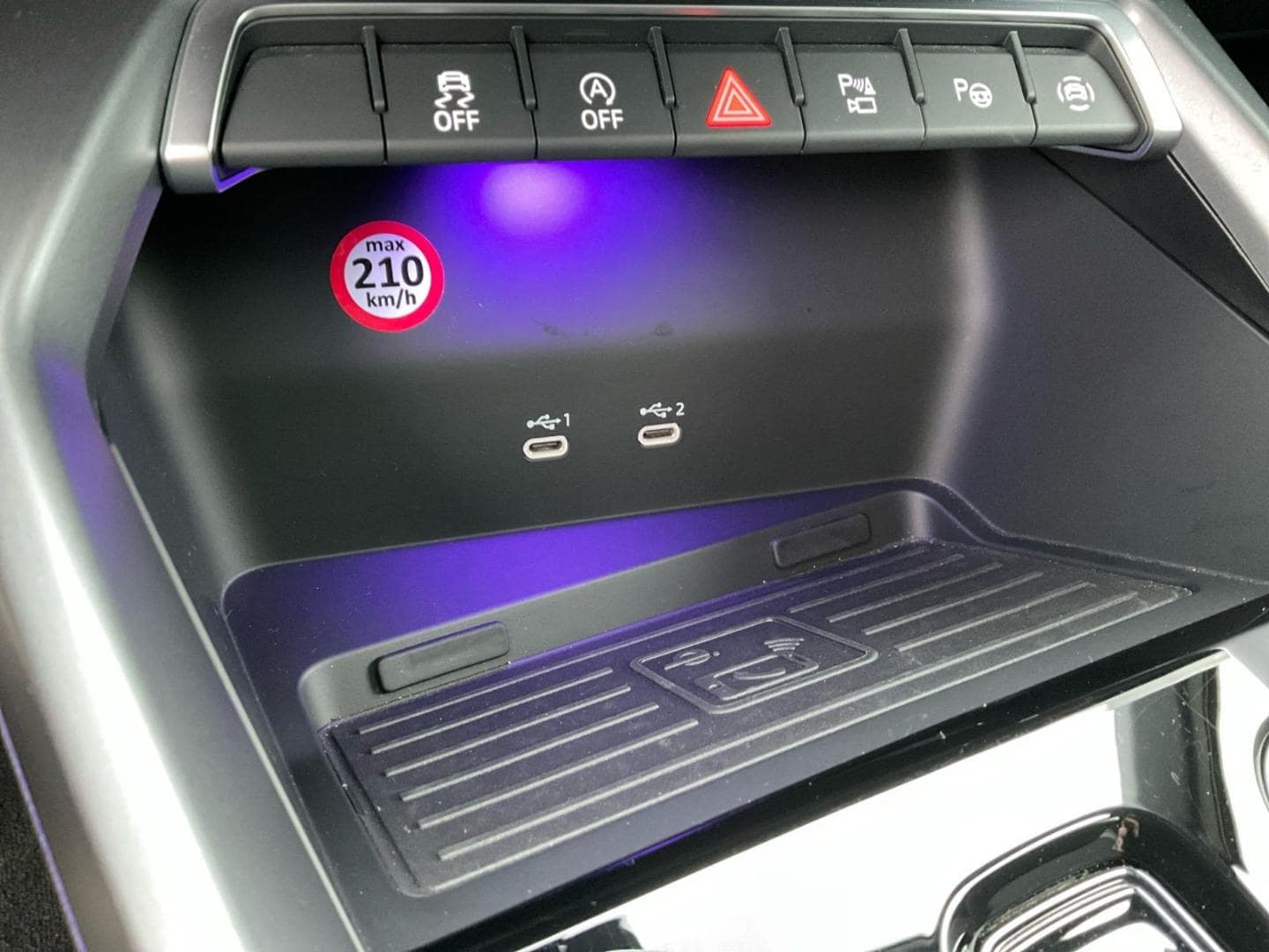Bild über Audi A3 allstreet 35 TDI S tronic - für weitere Informationen kontaktieren Sie den Audi Partner