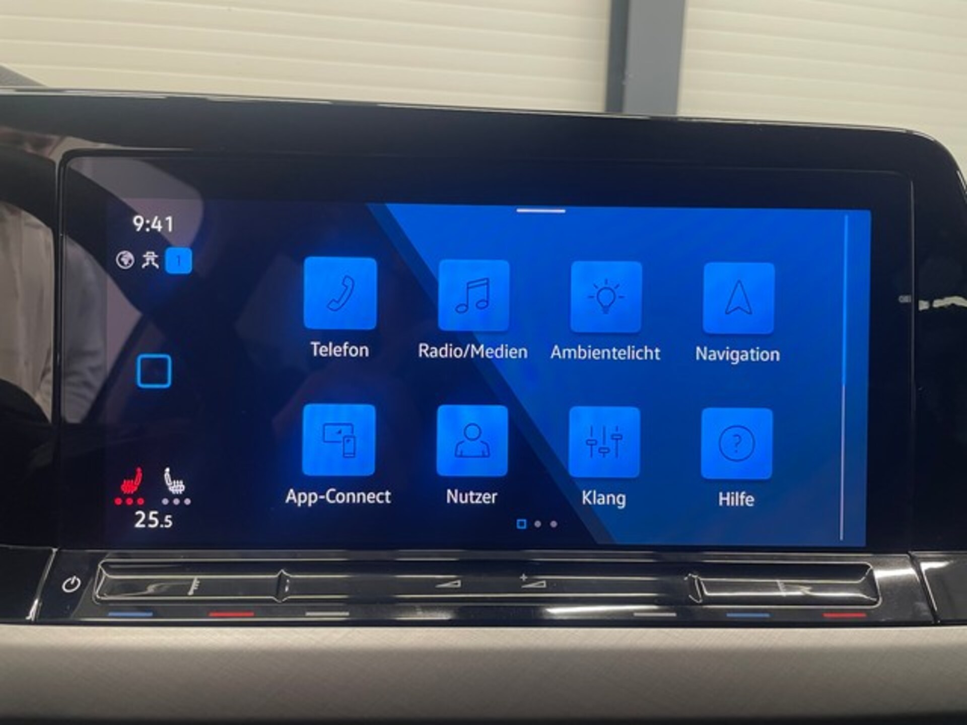 Volkswagen Golf Life