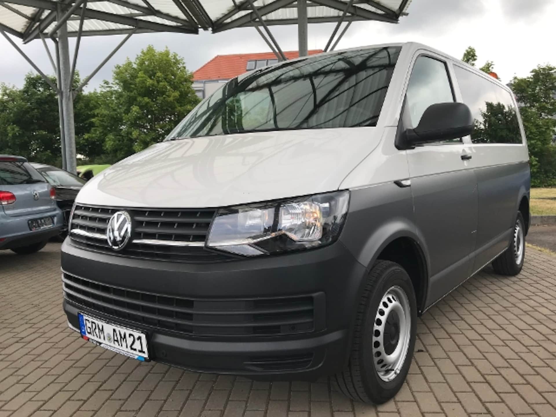 Volkswagen T6 Transporter Kombi kurzer Radstand