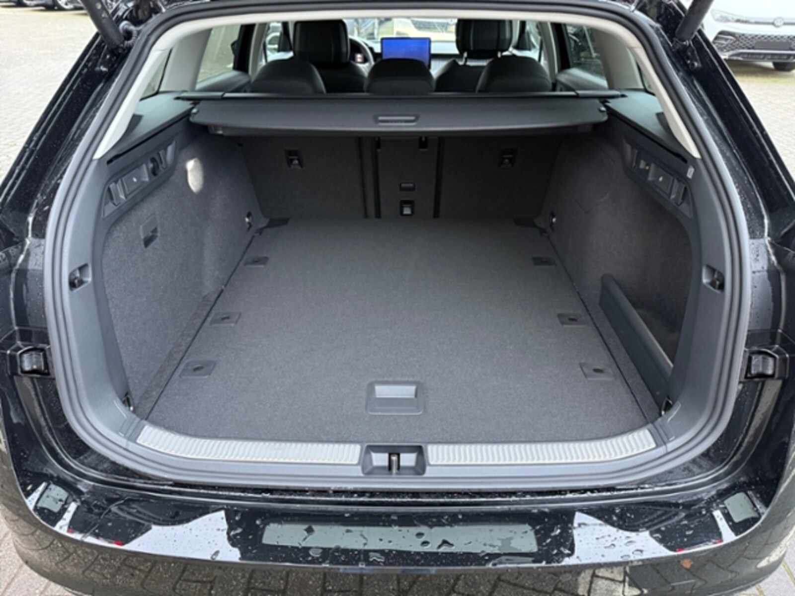 Škoda Superb Combi – Bild 16