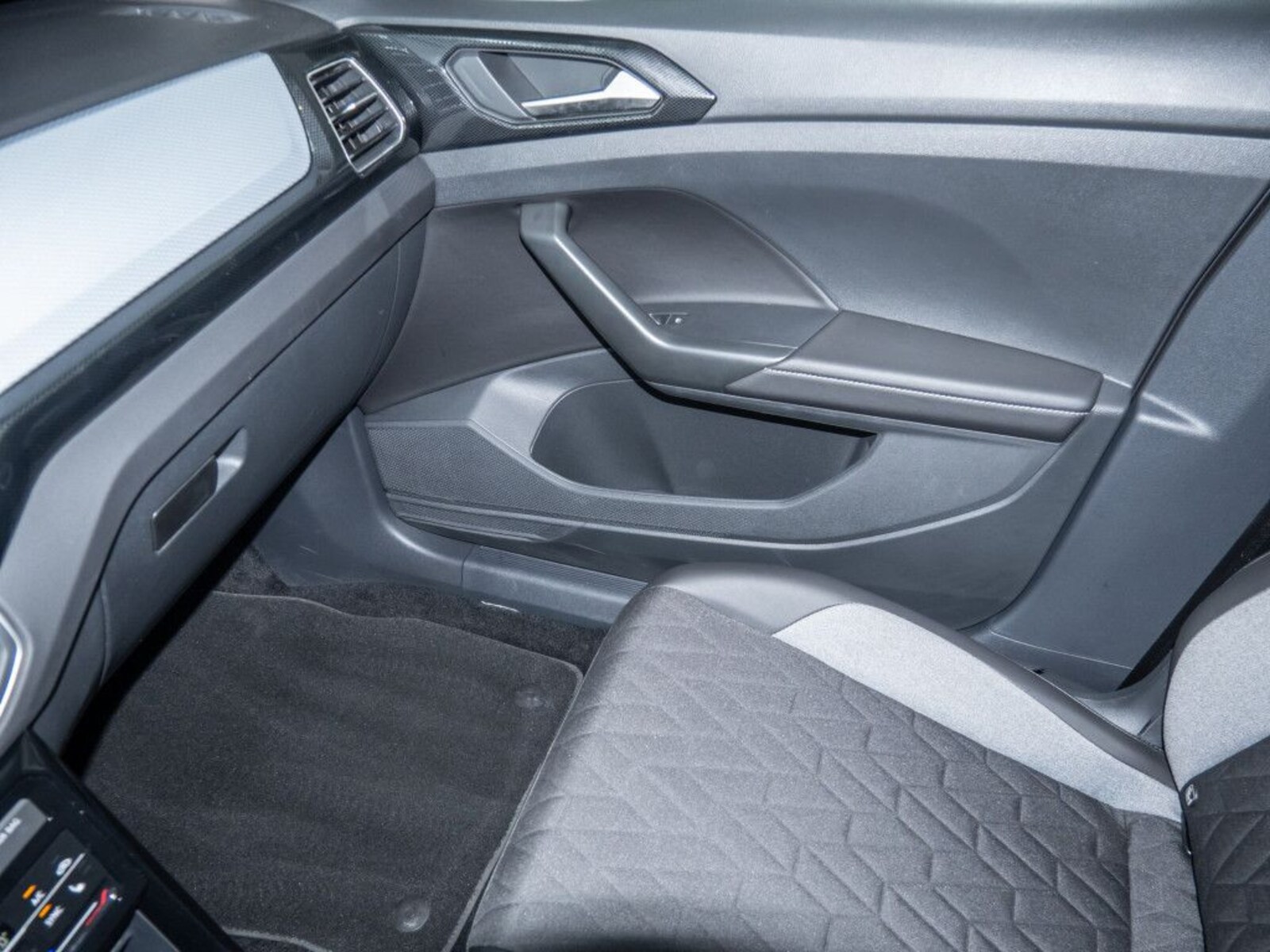 Volkswagen T-Cross – Bild 15