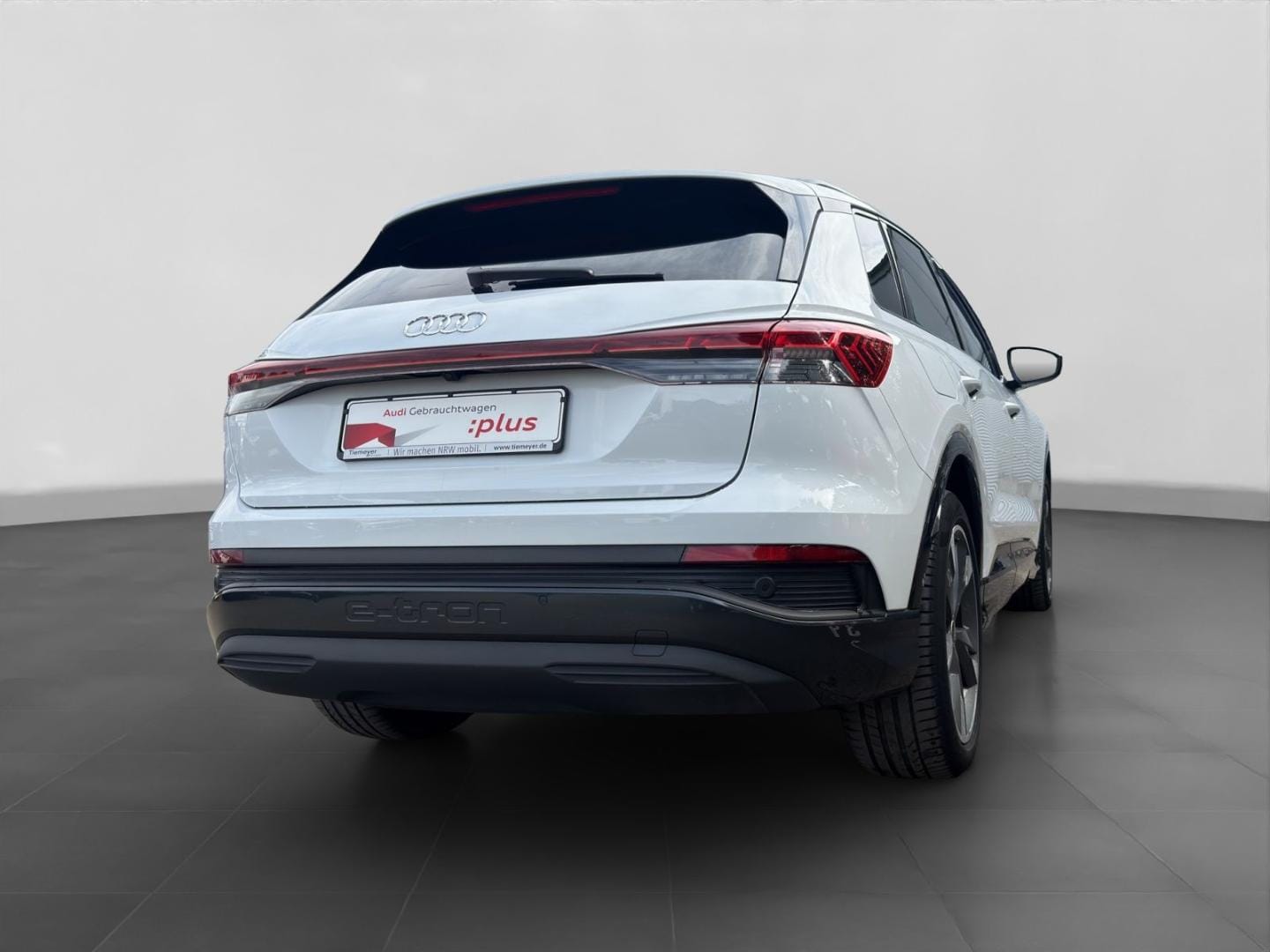 Bild über Audi Q4 e-tron 40 e-tron - für weitere Informationen kontaktieren Sie den Audi Partner