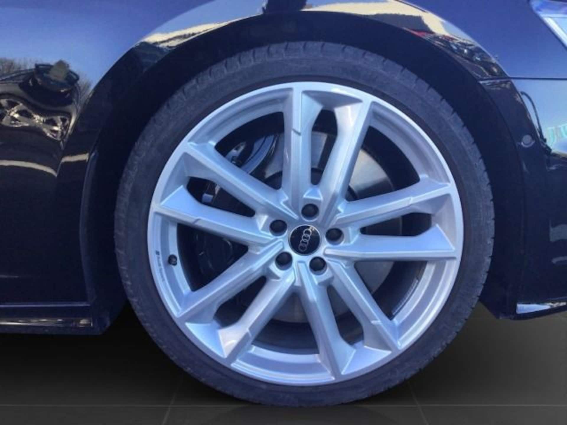 Audi S6 Avant