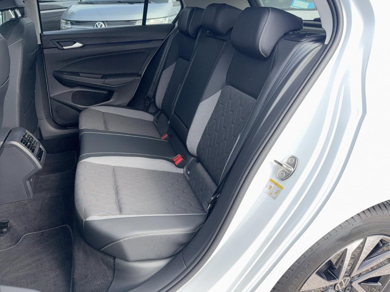 Volkswagen Golf – Bild 13