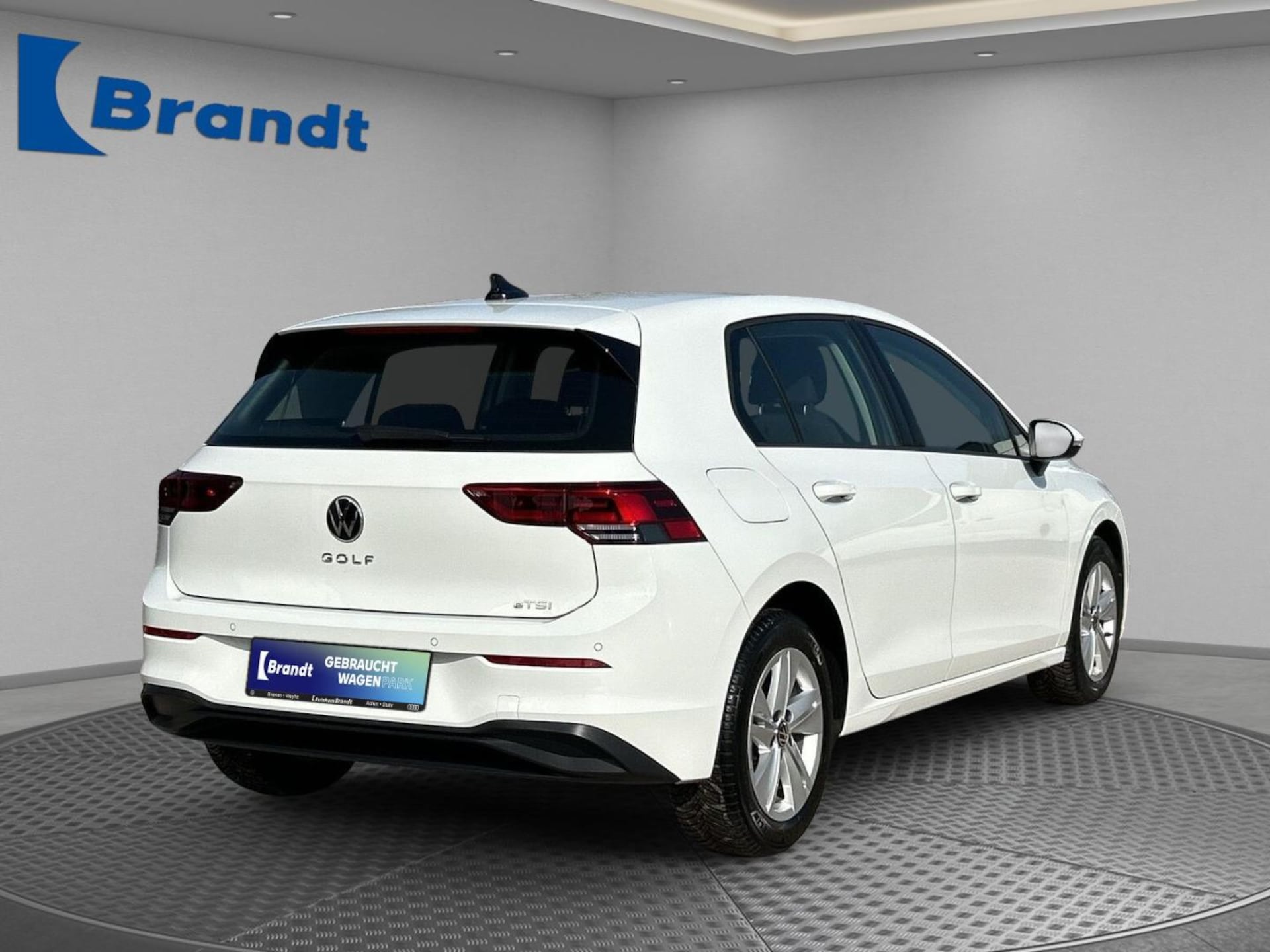 Volkswagen Golf Life