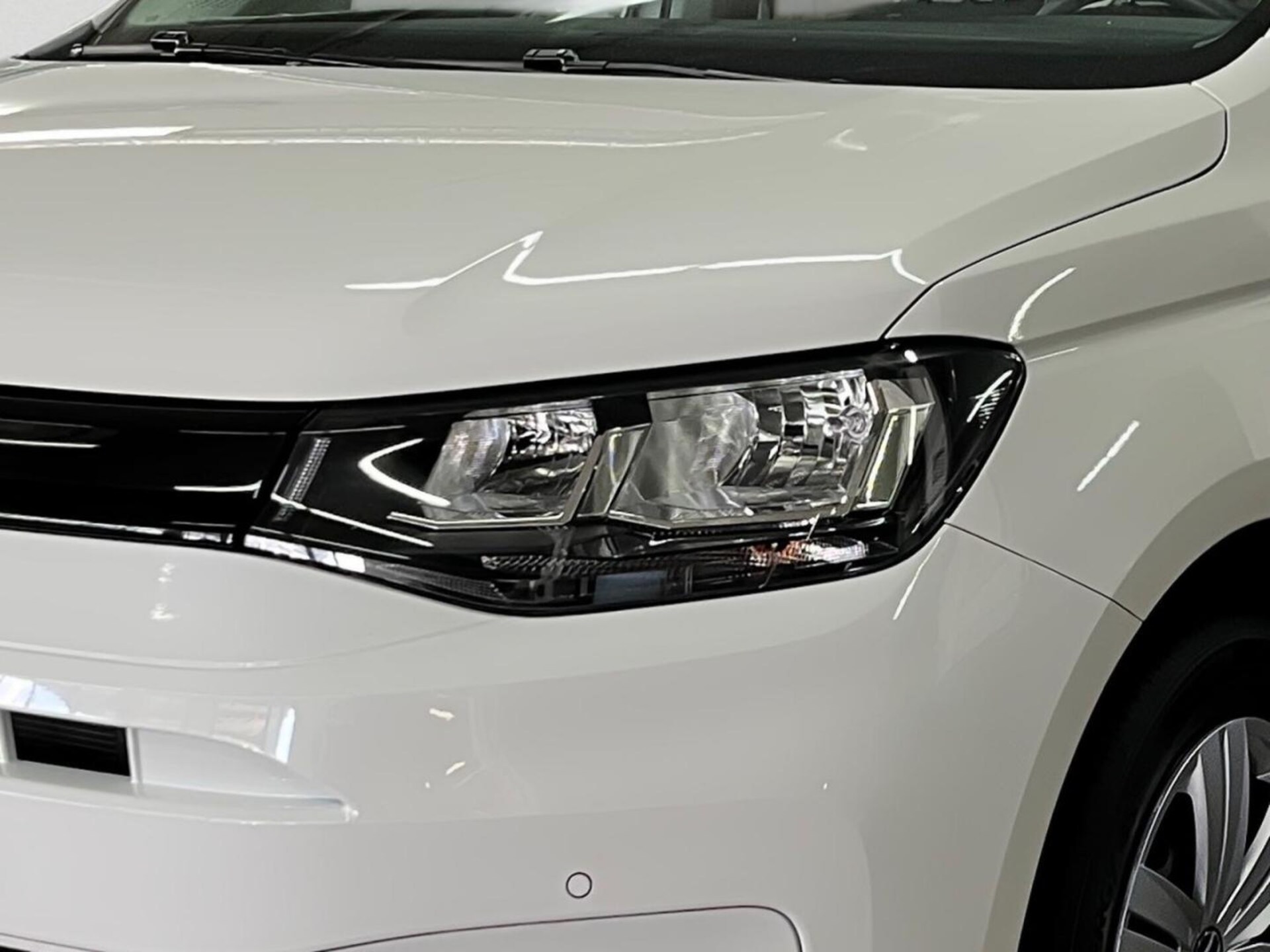 Volkswagen Caddy Kombi Basis-Modell
