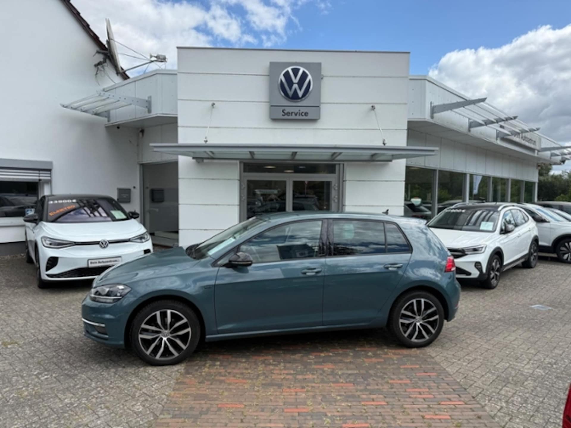 Volkswagen Golf IQ.DRIVE