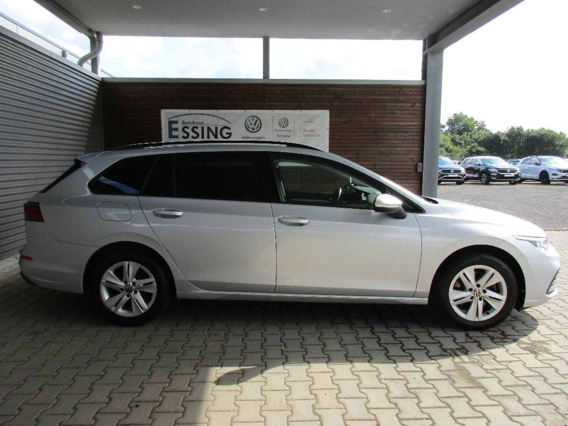 Volkswagen Golf Variant Life