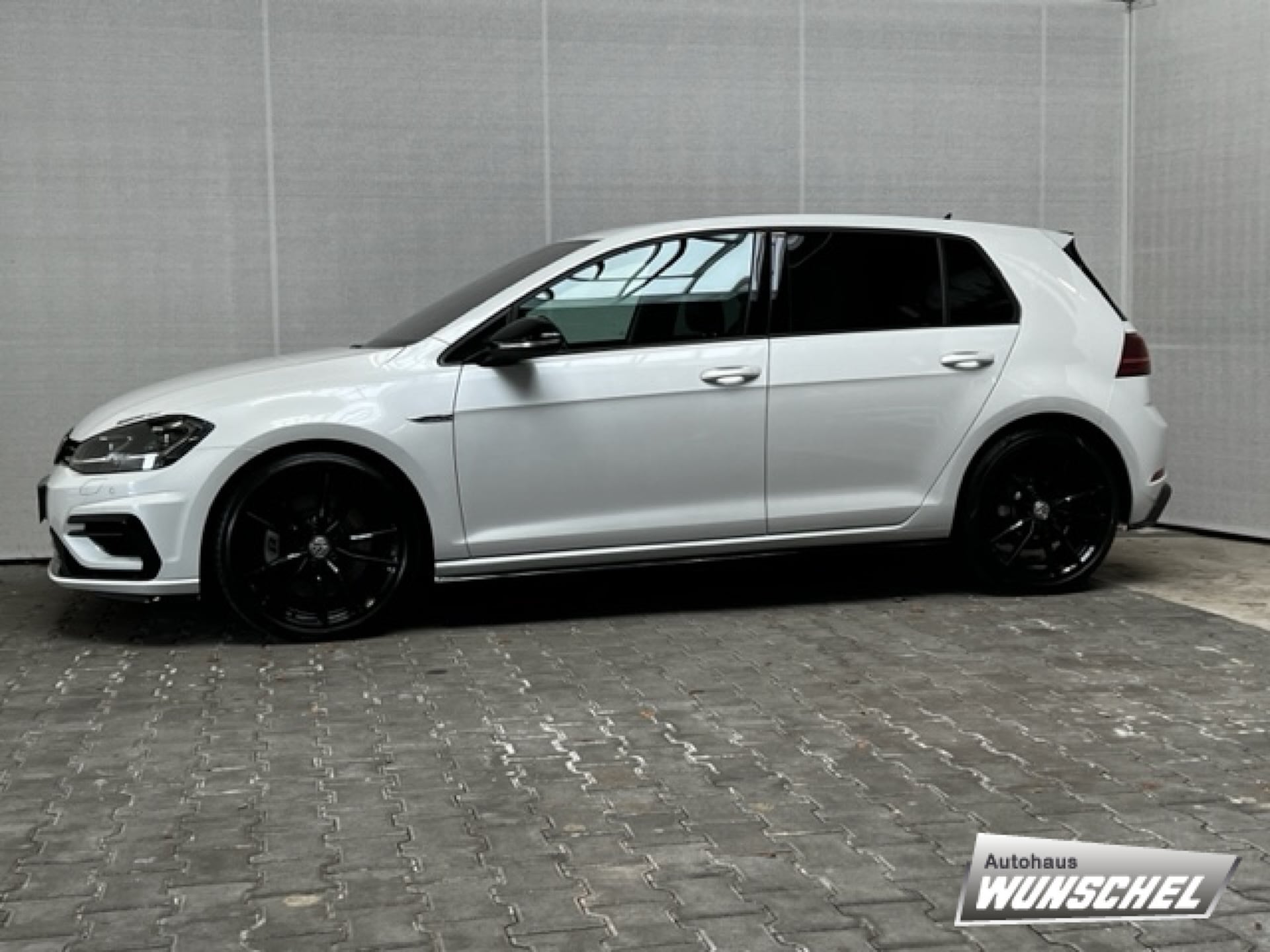 Volkswagen Golf R