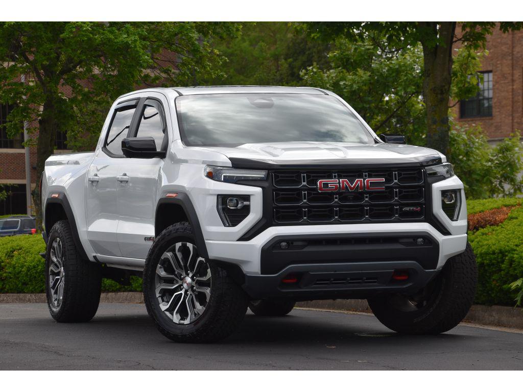 2024 GMC Canyon 4WD AT4 Crew Cab Short Box's photo