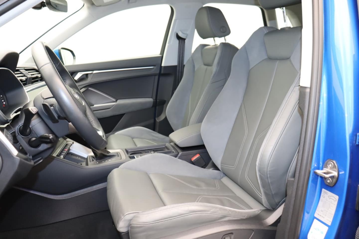 Bild über Audi Q3 S line 45 TFSI quattro S tronic - für weitere Informationen kontaktieren Sie den Audi Partner