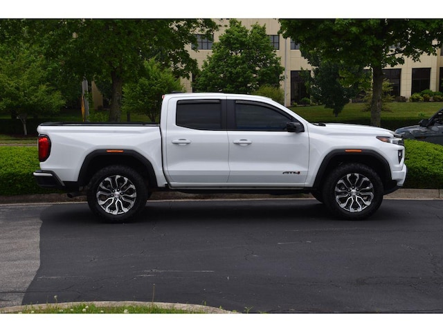 2024 GMC Canyon