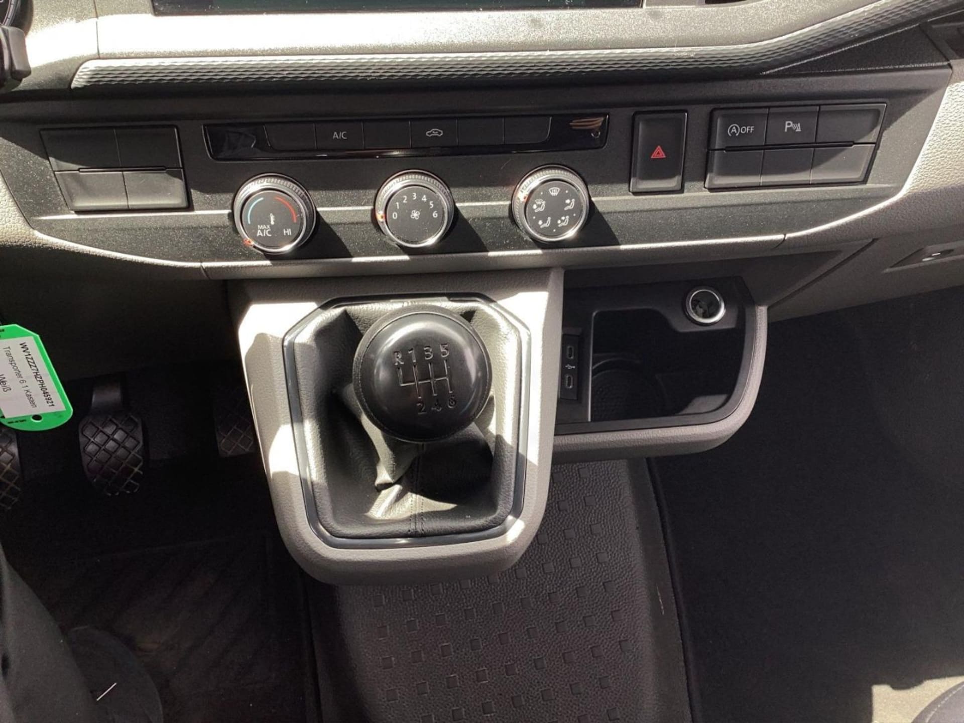 Volkswagen T6.1 Transporter Kasten langer Radstand