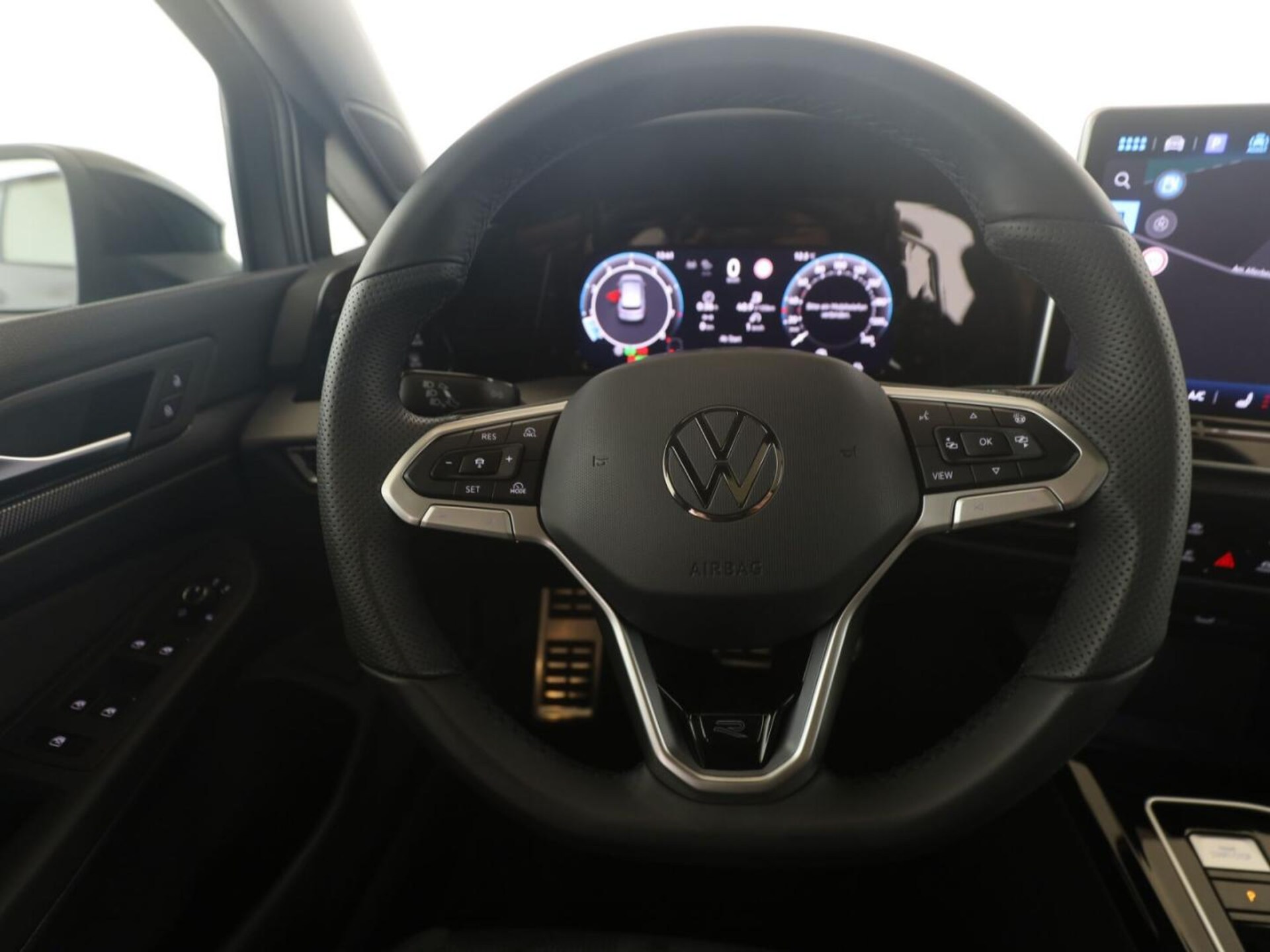 Volkswagen Golf R-Line