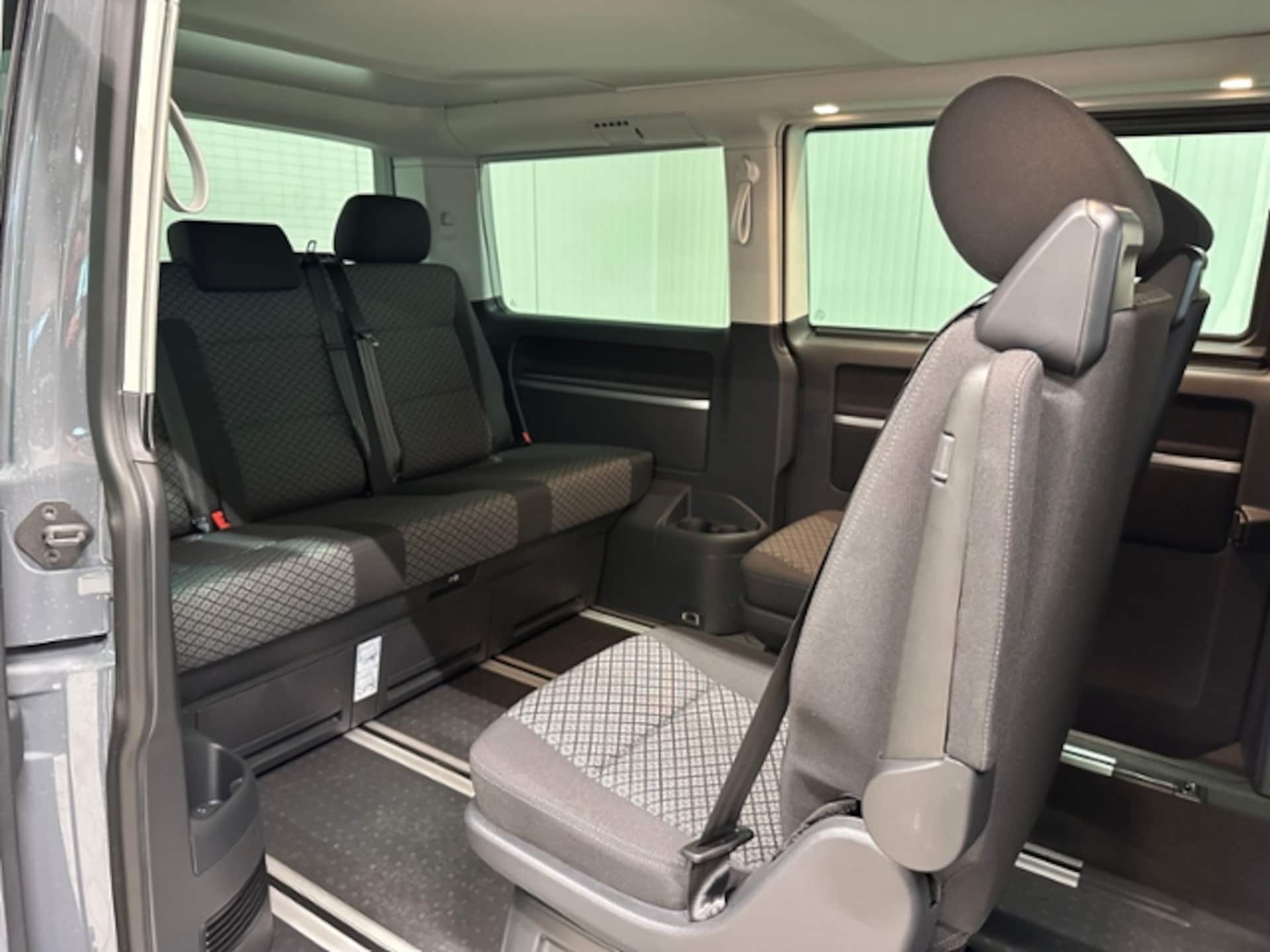 Volkswagen T6.1 California Beach