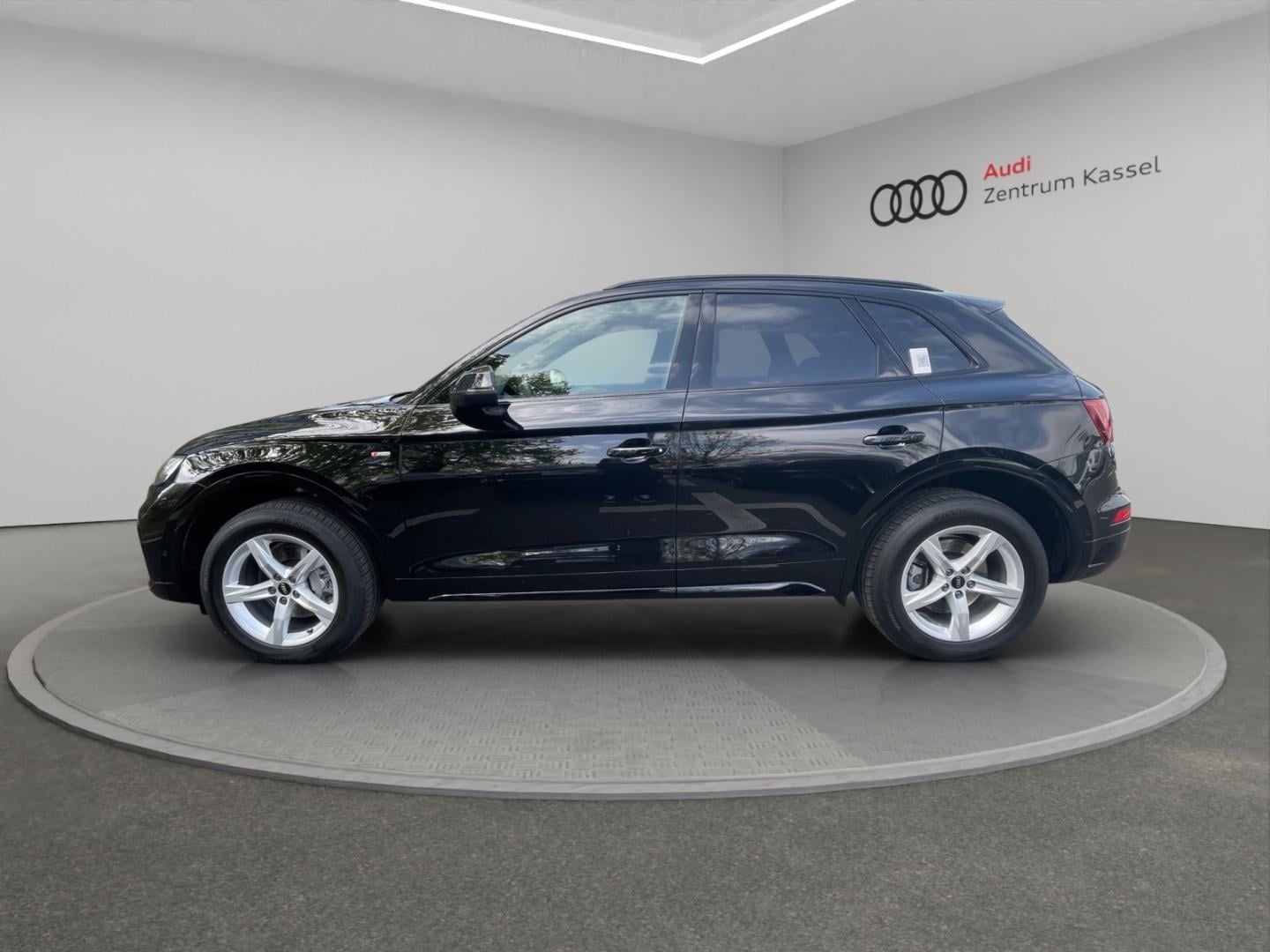 Bild über Audi Q5 40 TDI quattro 150 kW S tronic - für weitere Informationen kontaktieren Sie den Audi Partner