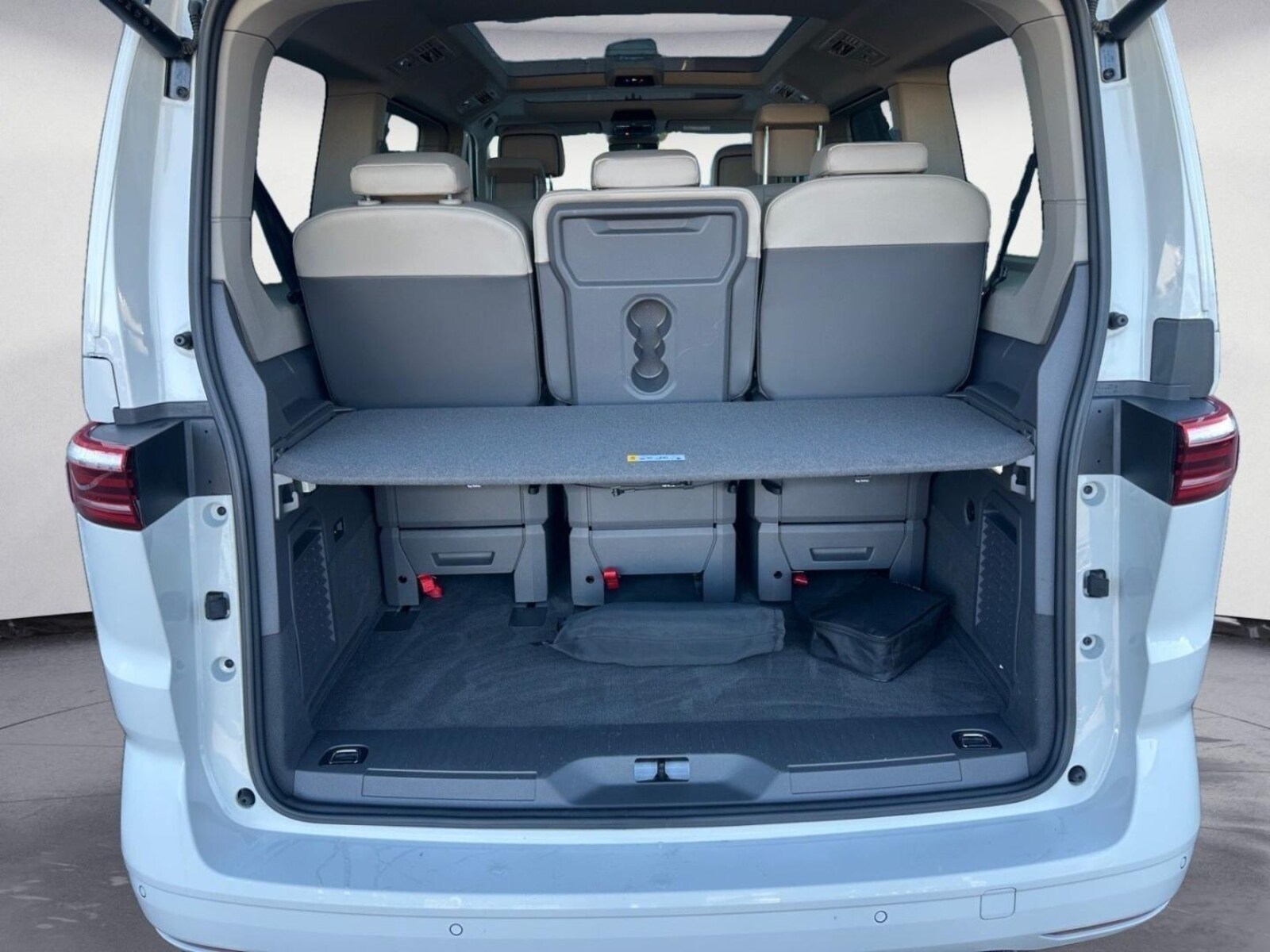 Volkswagen Multivan Langversion – Bild 15
