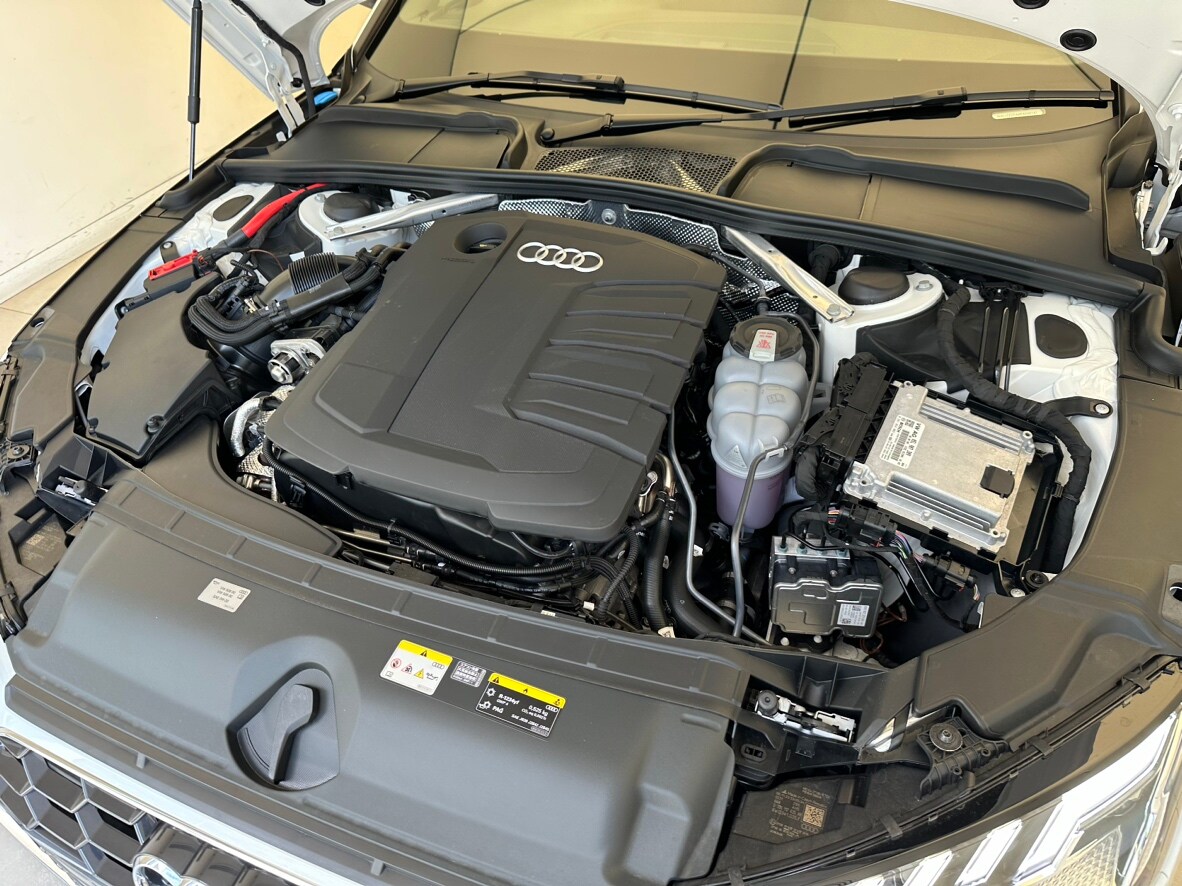 Image about Audi A4 Sedan 35 TDI S line 120(163) kW(PS) S tronic