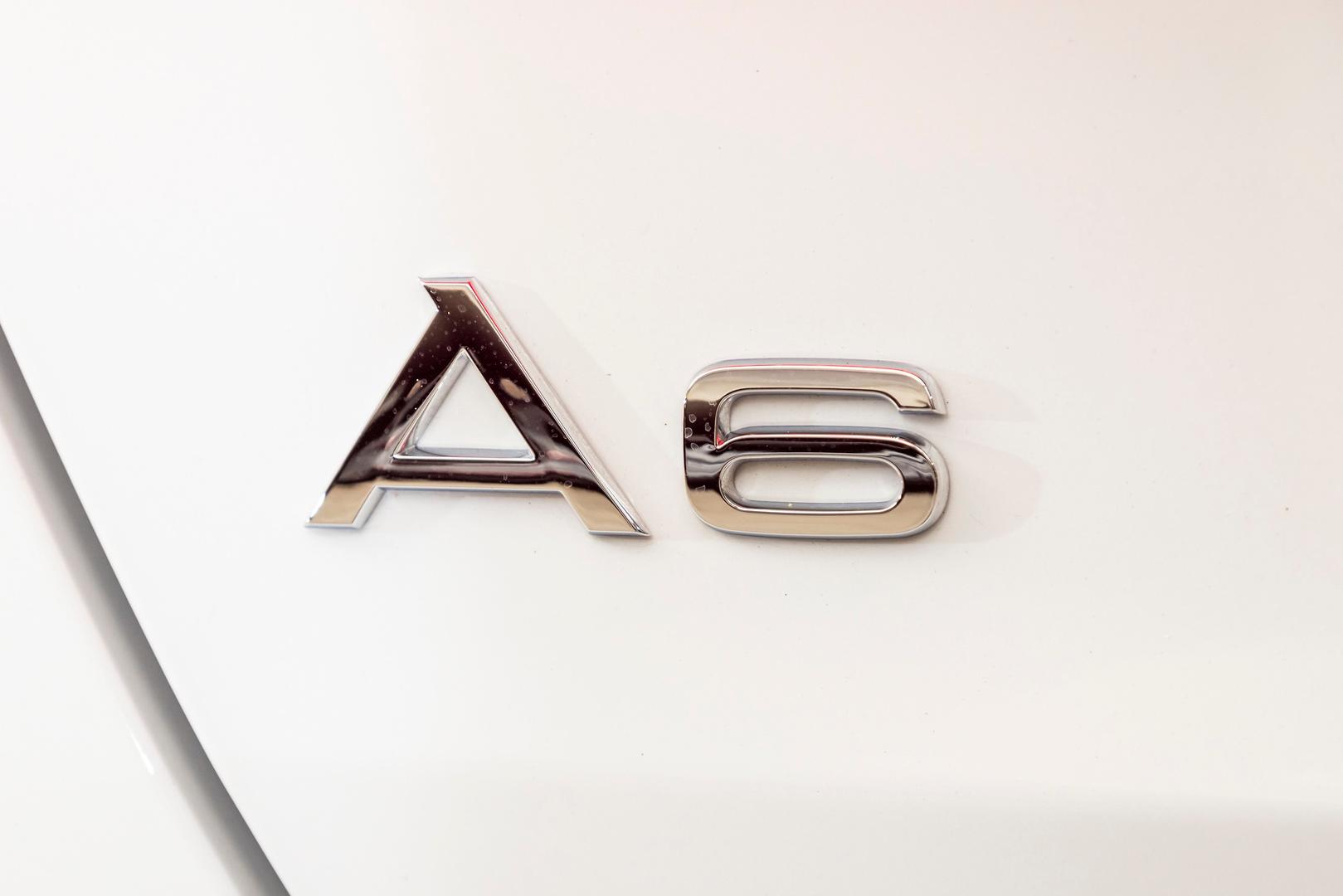 Audi A6 Sedan