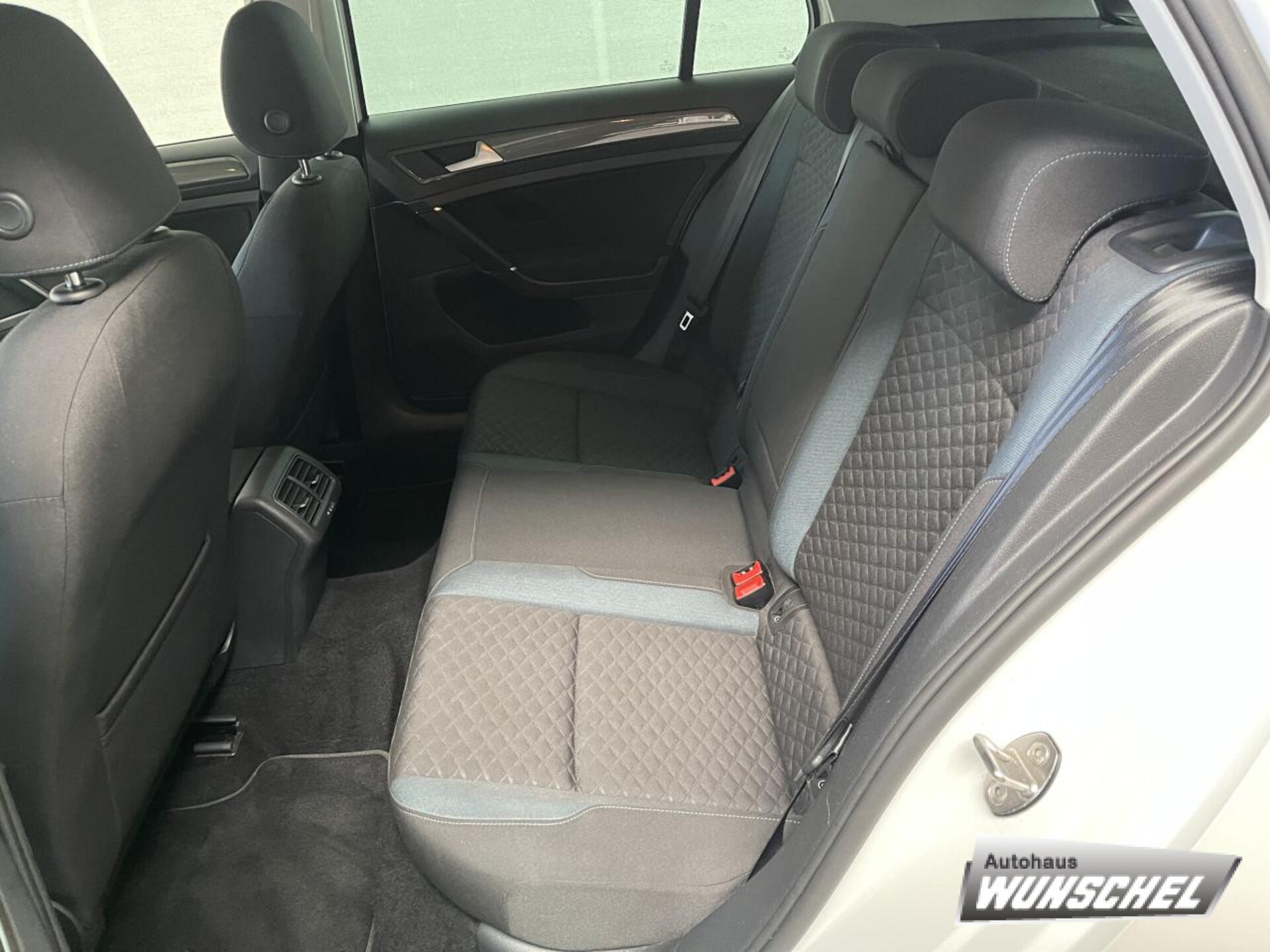 Volkswagen Golf IQ.DRIVE