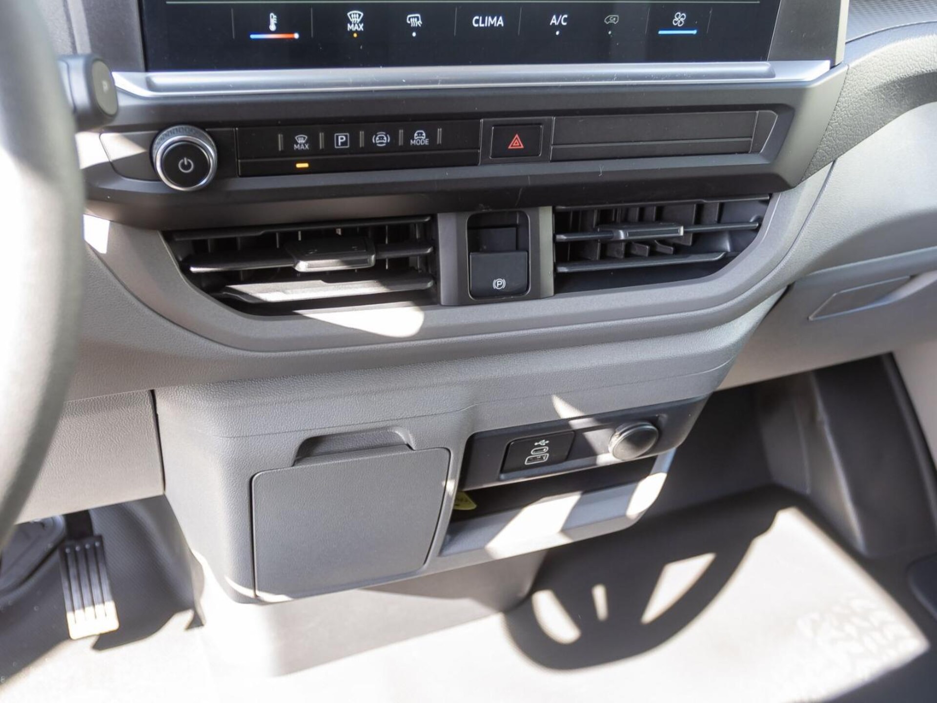 Volkswagen Transporter Kasten langer Radstand