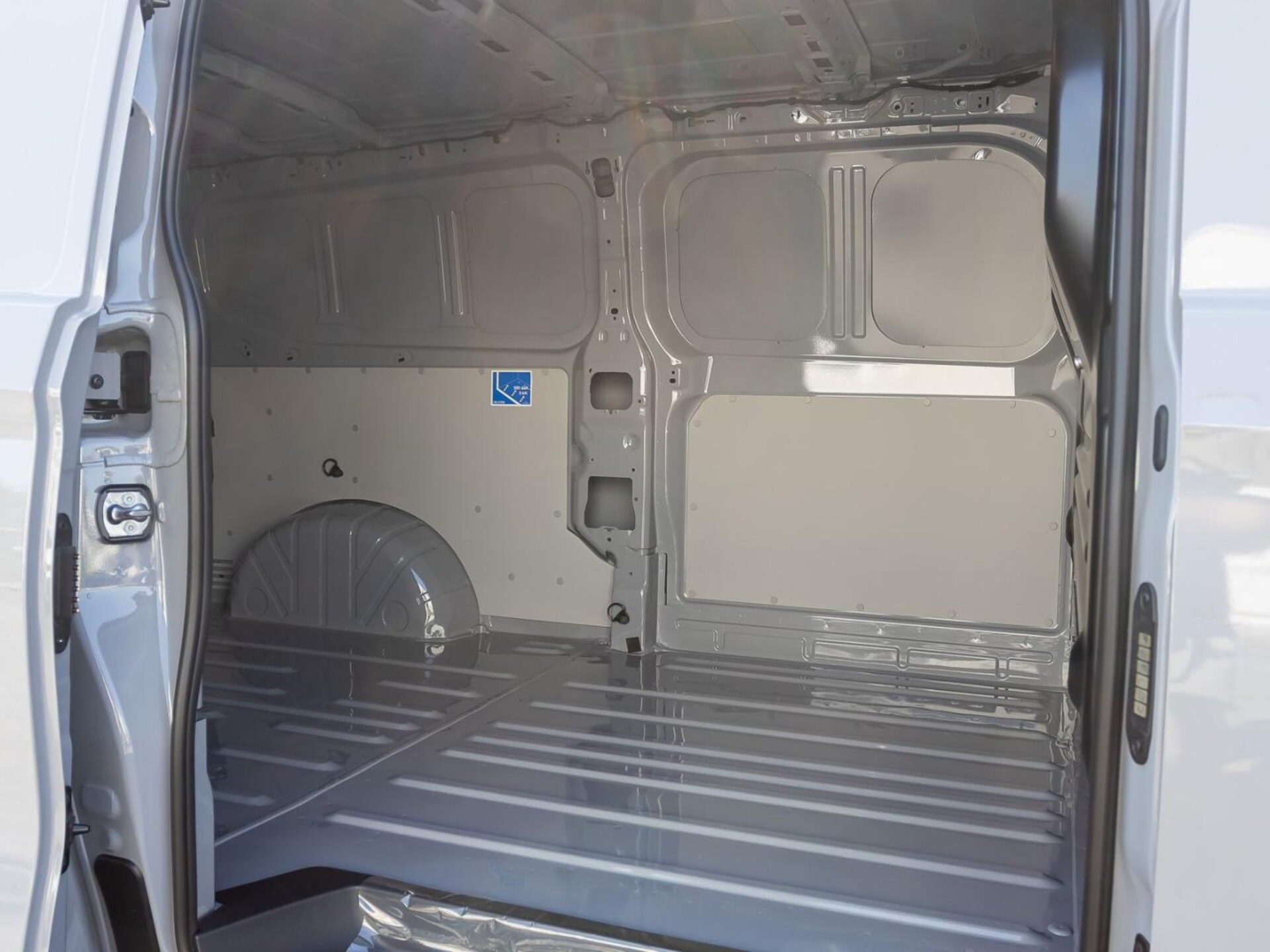 Volkswagen Transporter Kasten langer Radstand