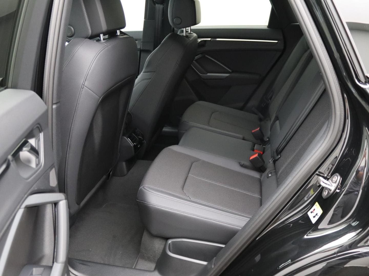 Bild über Audi Q3 S line 35 TFSI S tronic - für weitere Informationen kontaktieren Sie den Audi Partner