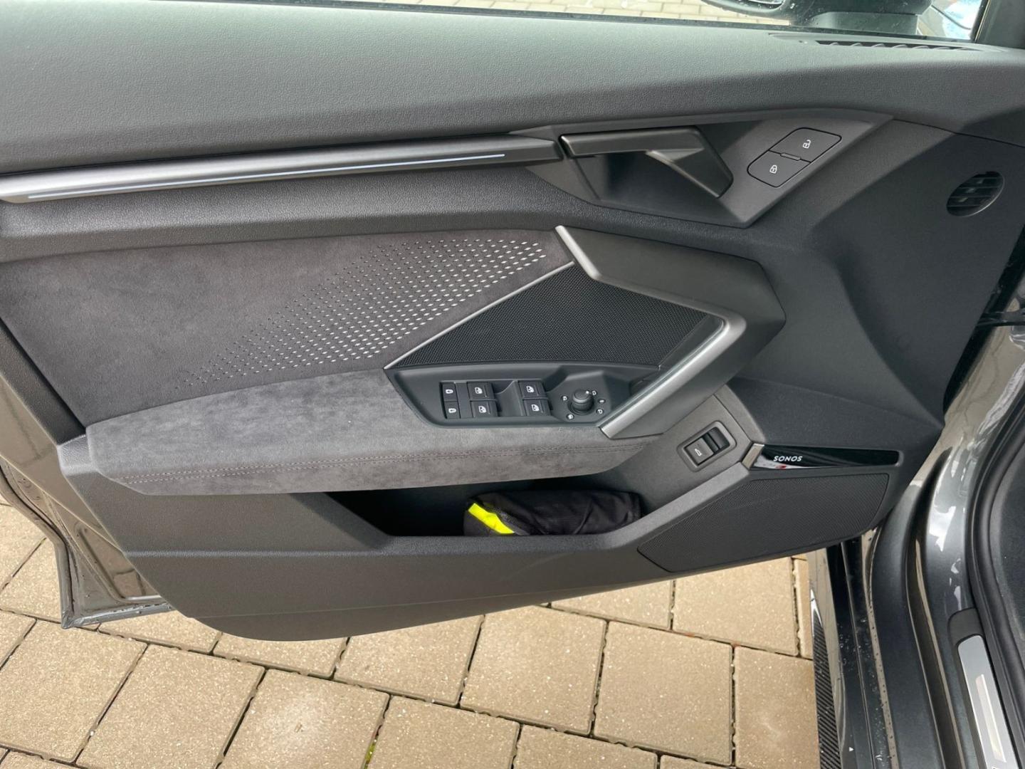 Image about Audi RS 3 Sportback TFSI quattro S tronic