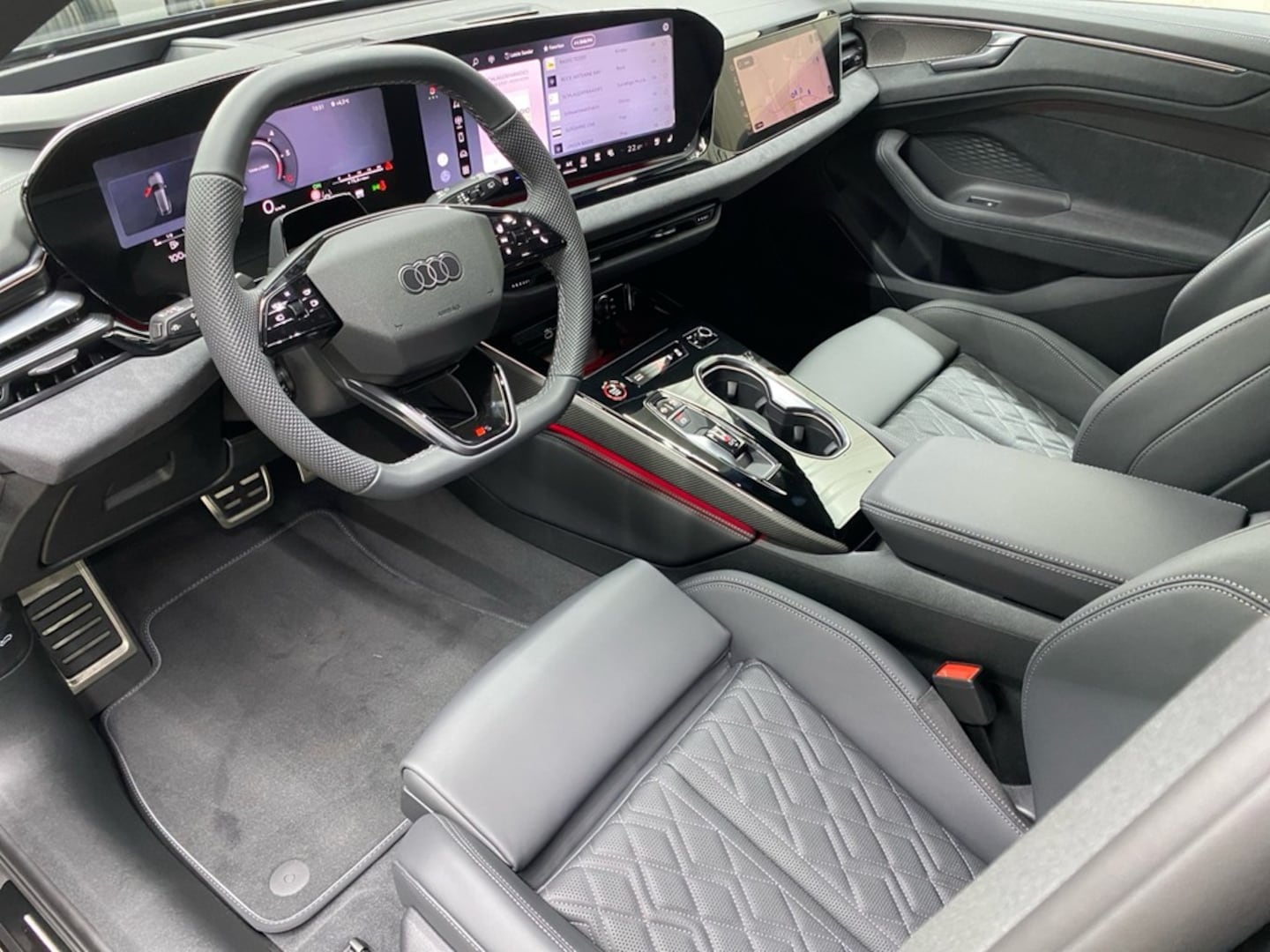 Bild über Audi A6 Avant edition one TDI quattro 220 kW S tronic - für weitere Informationen kontaktieren Sie den Audi Partner