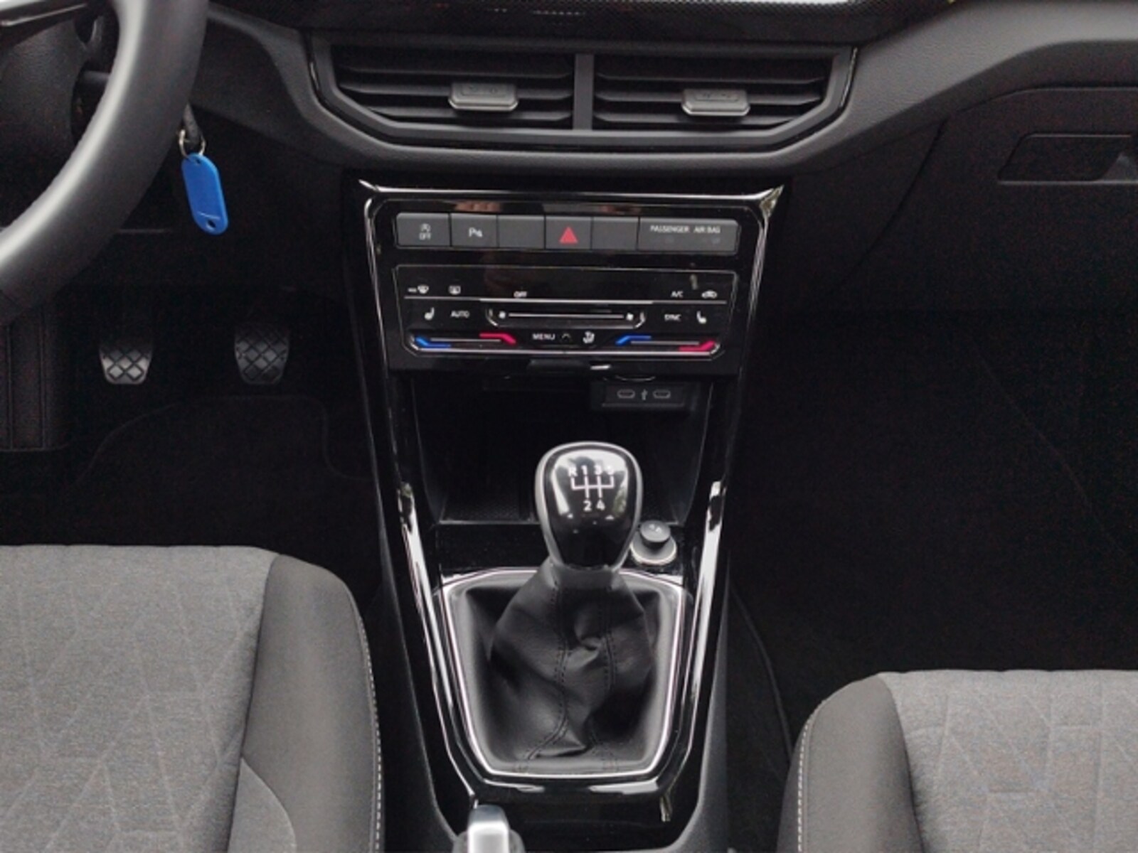 Volkswagen T-Cross – Bild 10