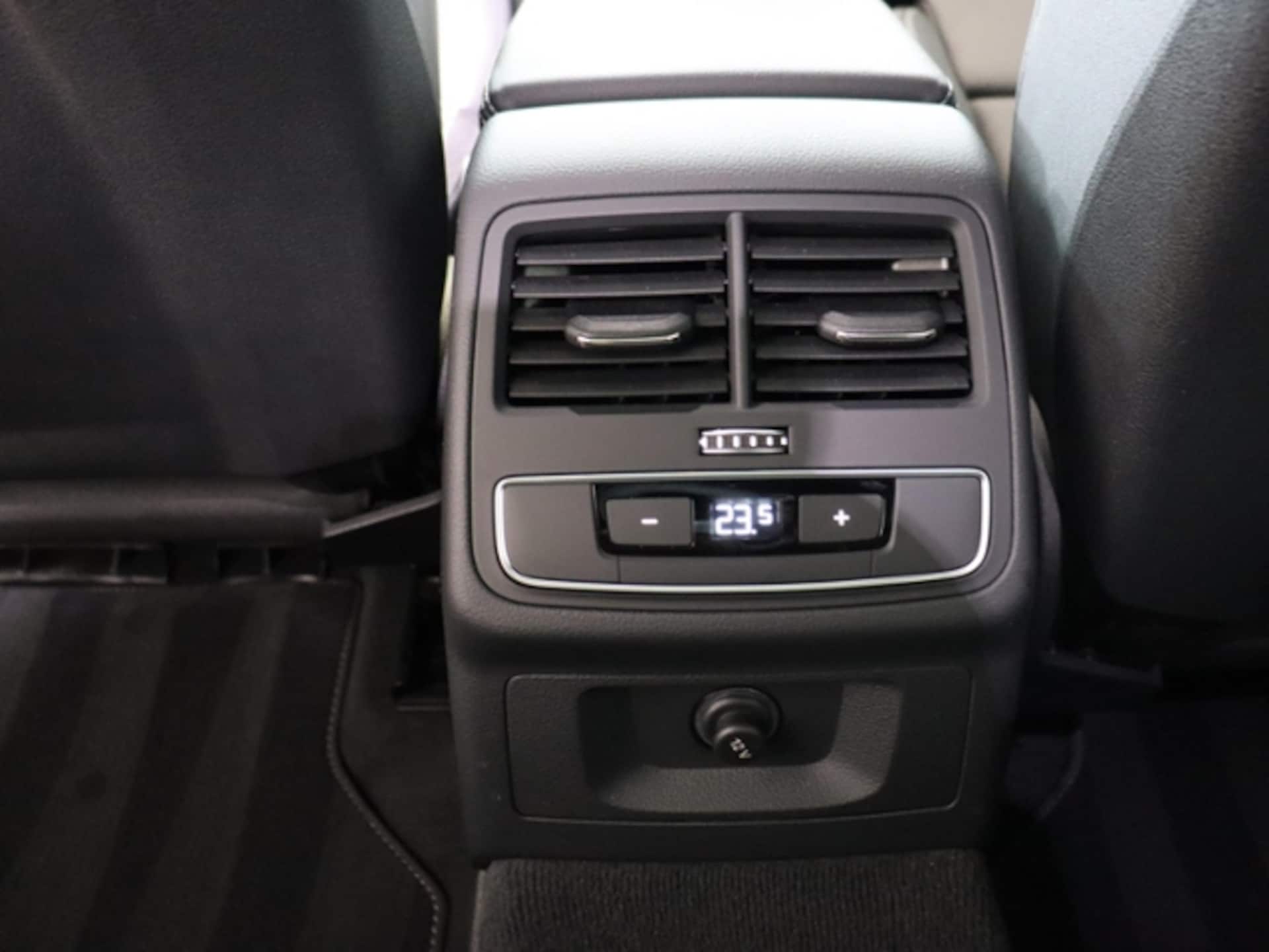 Audi A4 Avant S line