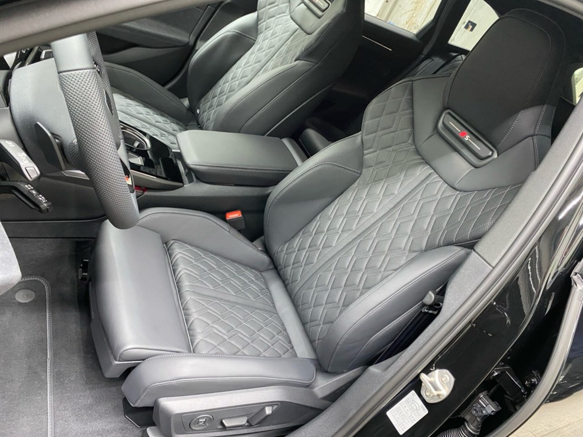 Audi A6 Avant edition one