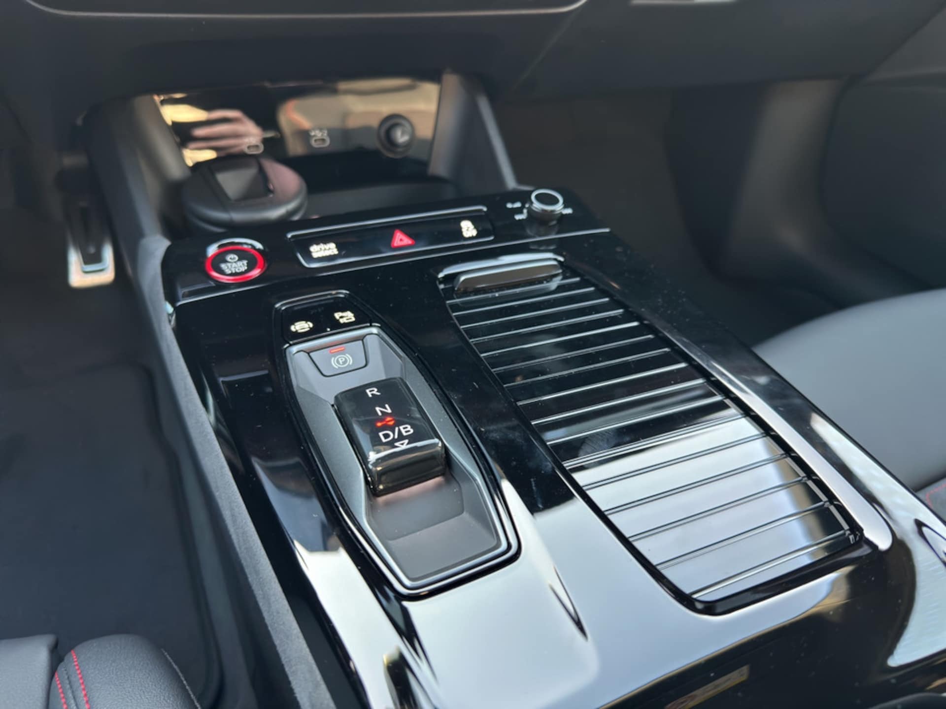 Audi S6 Avant e-tron