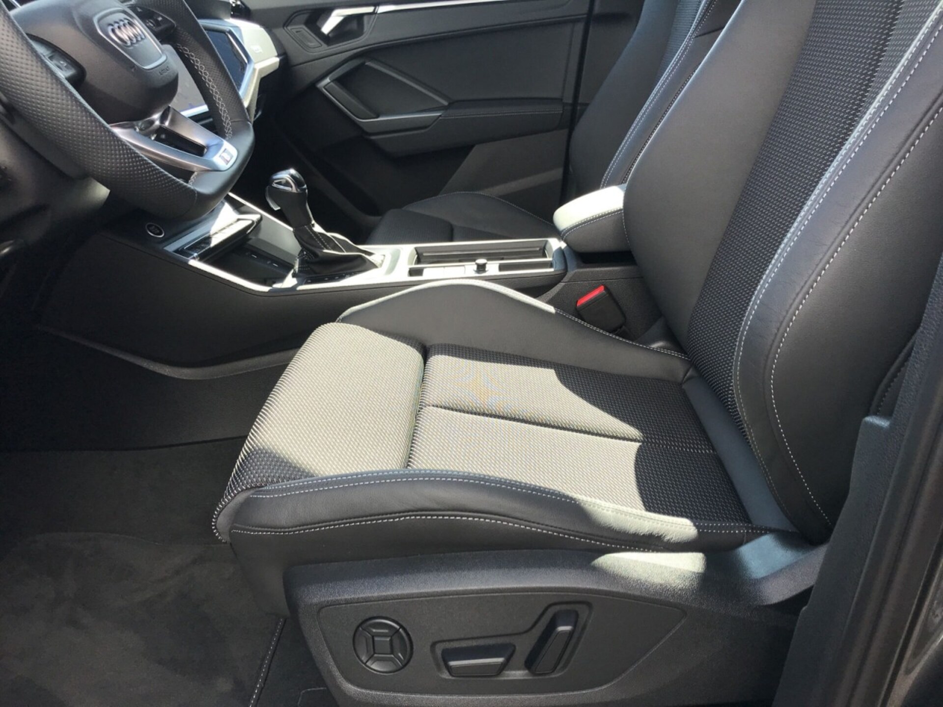 Audi Q3 Sportback S line