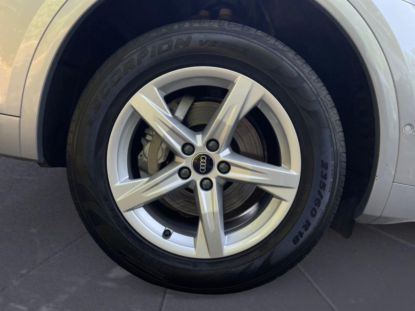 Image about Audi Q5 40 TDI quattro S tronic