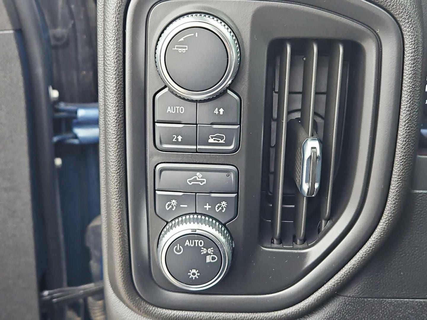2024 GMC Sierra 1500 Pro - Photo 18