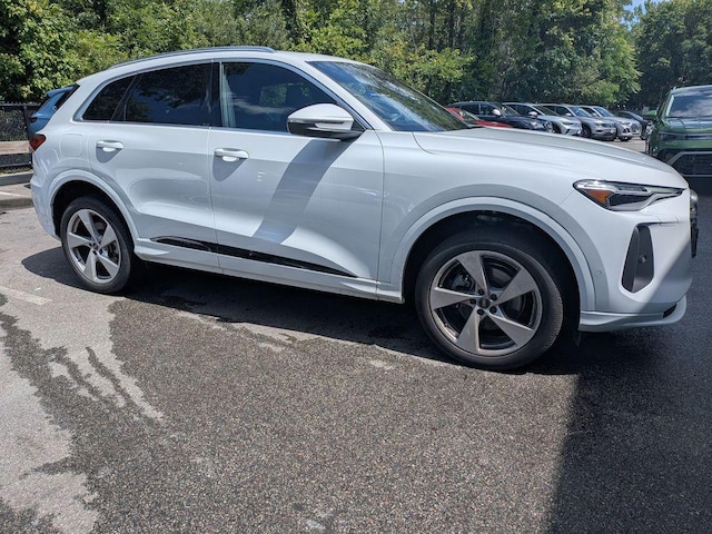 Photo of 2025 Audi Q5
