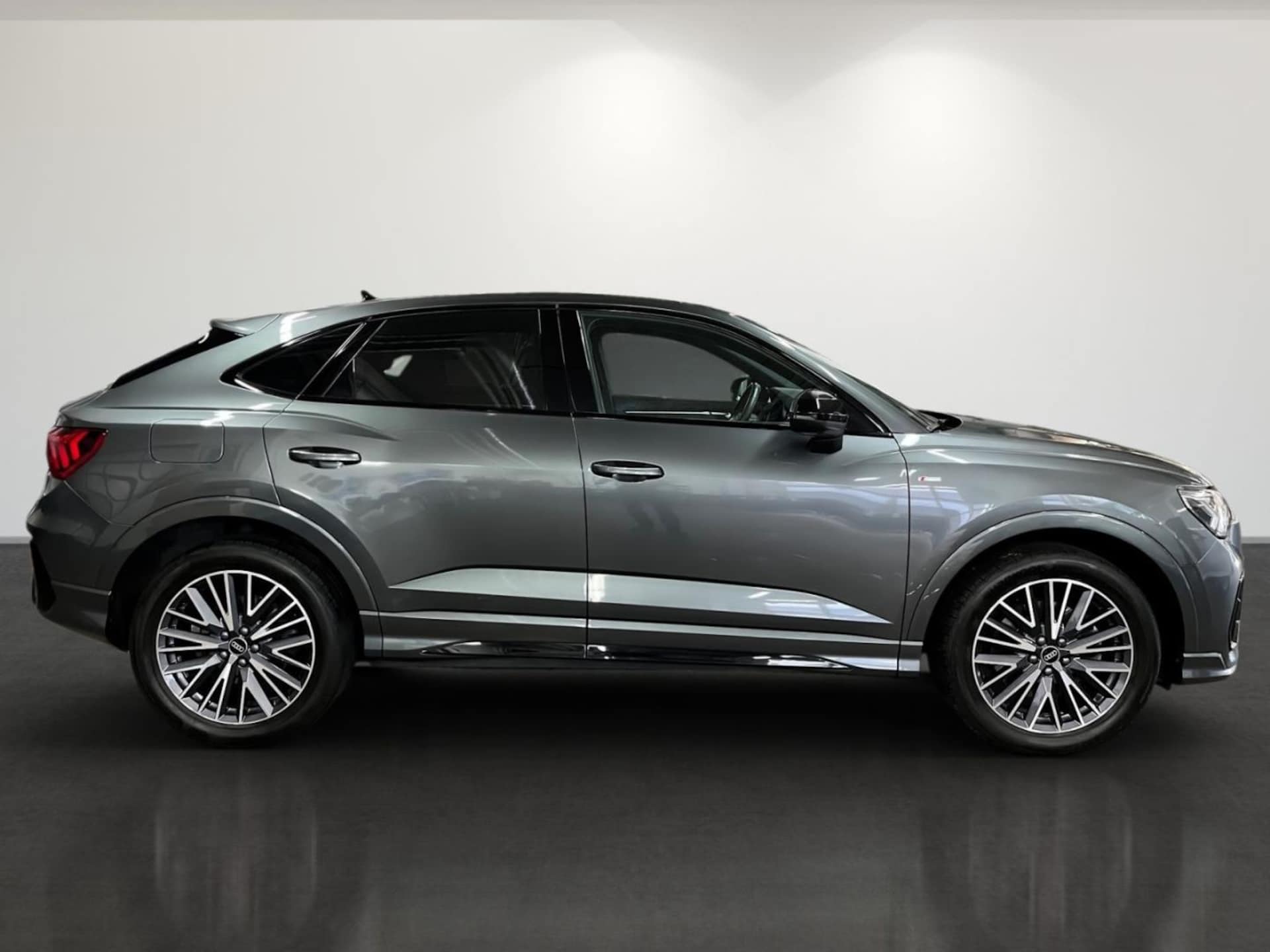 Audi Q3 Sportback S line