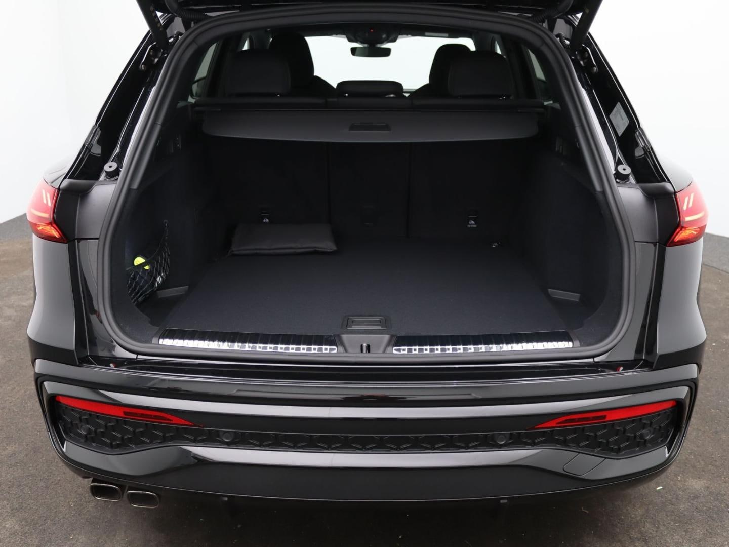 Bild über Audi Q5 SUV TDI quattro 150 kW S tronic - für weitere Informationen kontaktieren Sie den Audi Partner