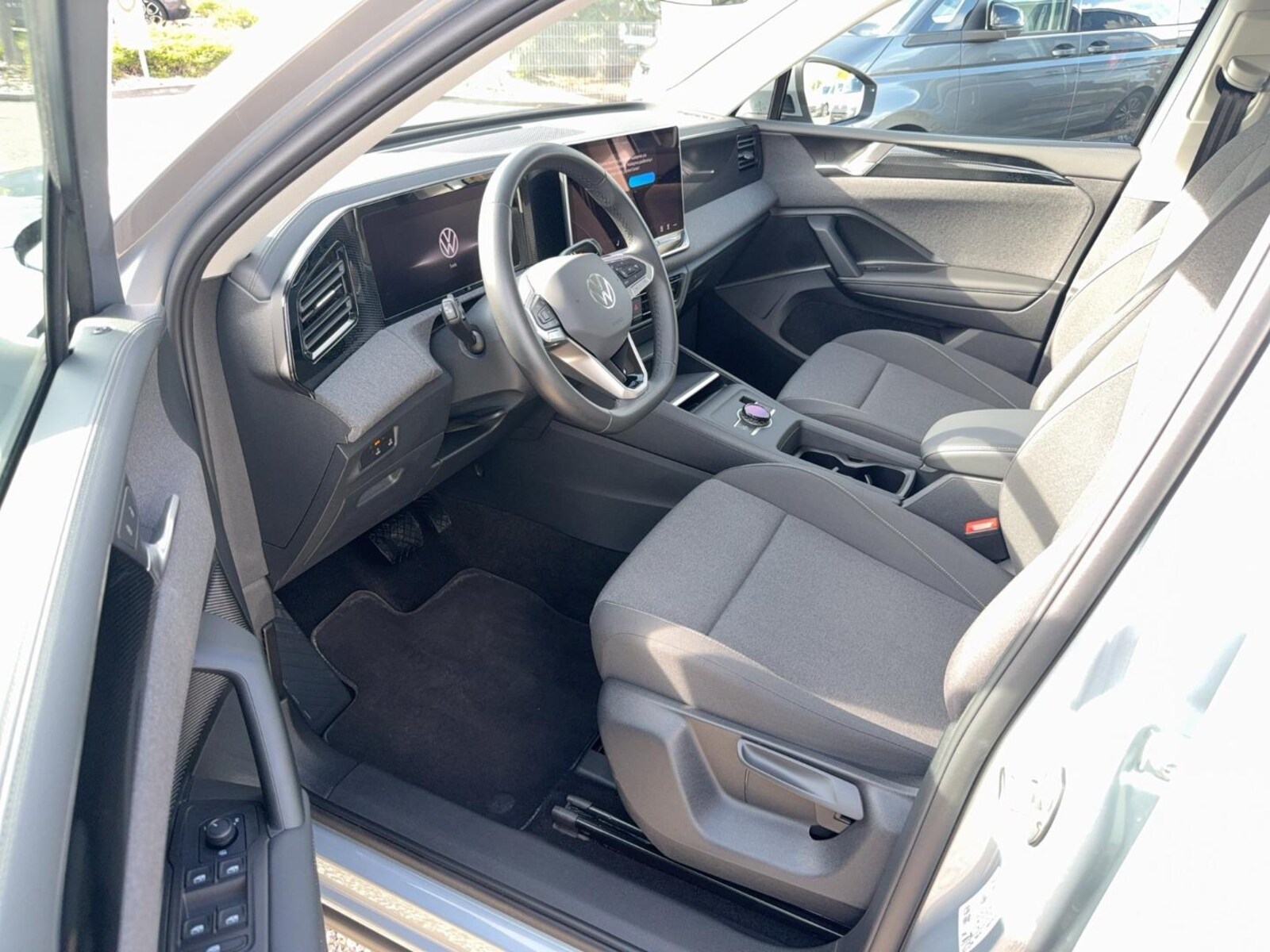 Volkswagen Tiguan – Bild 17