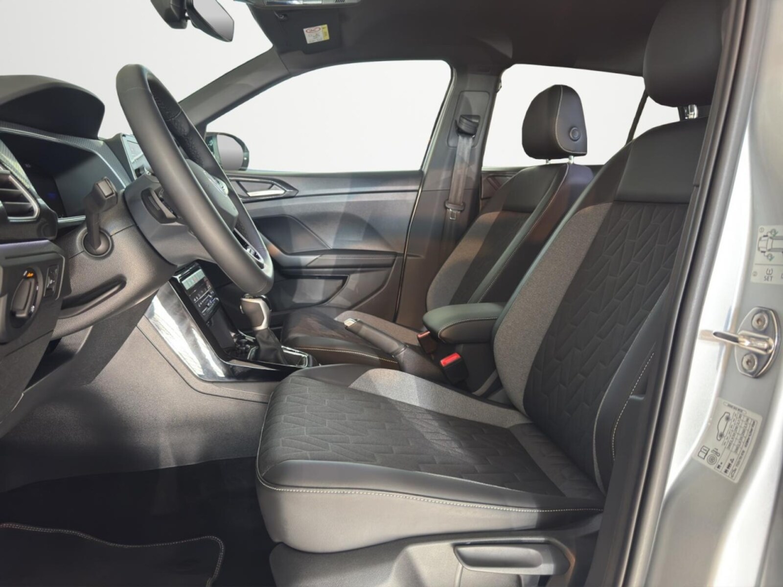 Volkswagen T-Cross – Bild 10